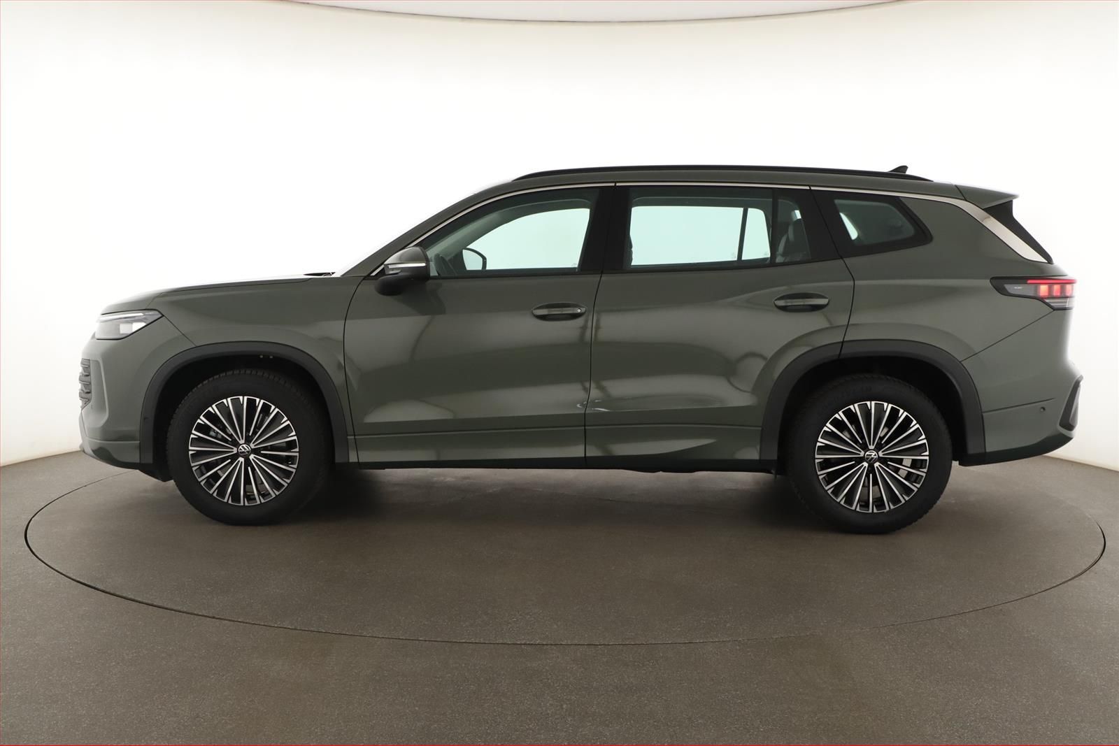 Volkswagen Tayron, 1.5 eTSI, Life - fotka 3