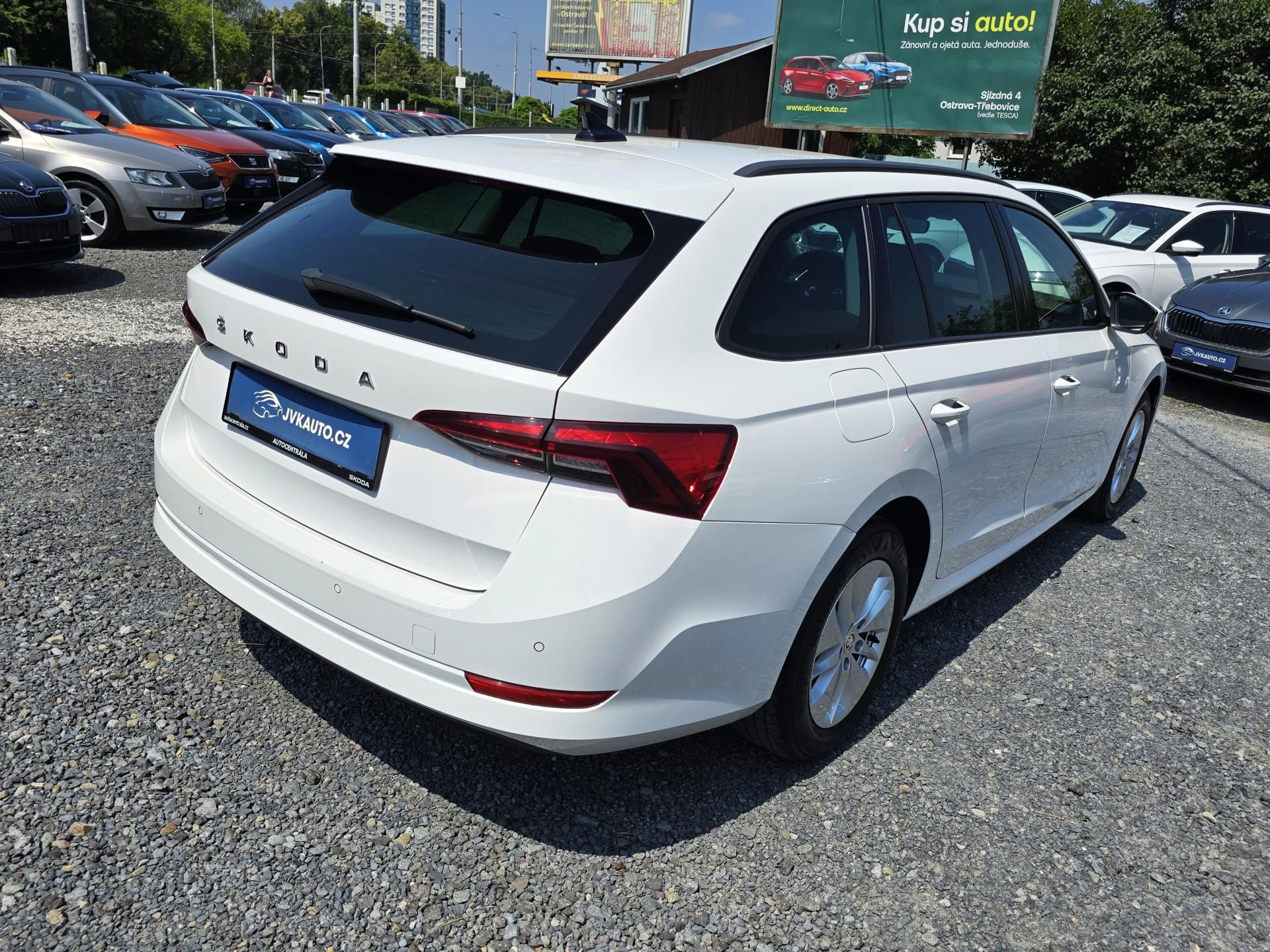 Škoda Octavia, 2.0TDI 85KW AMBI+ NEHAVAR ČR - fotka 4