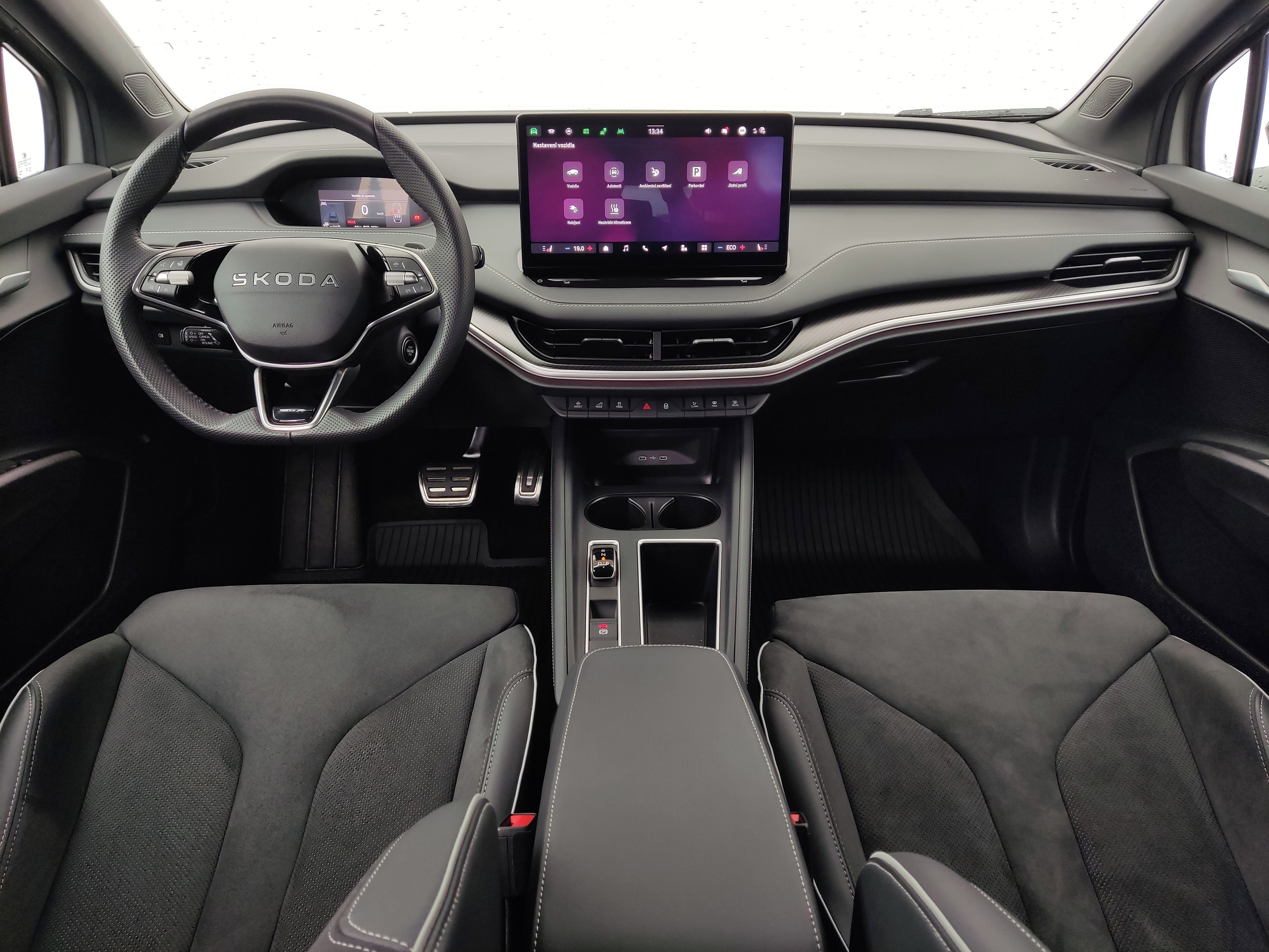 Škoda Enyaq, 82 kWh 210 kW Sportline 85 - fotka 6