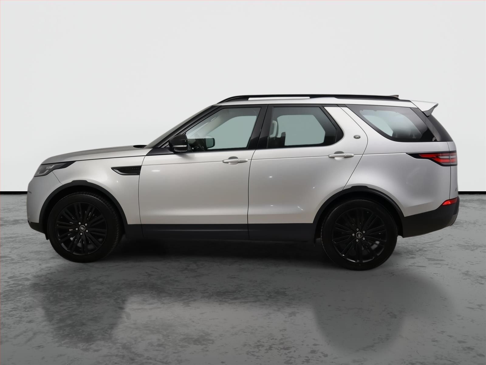 Land Rover Discovery, 3.0 Td6, 4X4, Automat, 7 míst - fotka 3
