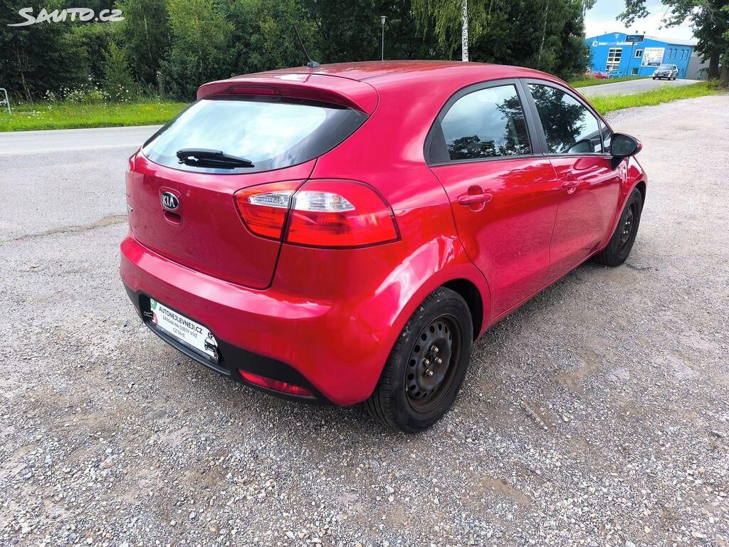 Kia Rio, KRÁSNÁ,75T.KM,1MAJ48LET,VÝBAVA - fotka 3