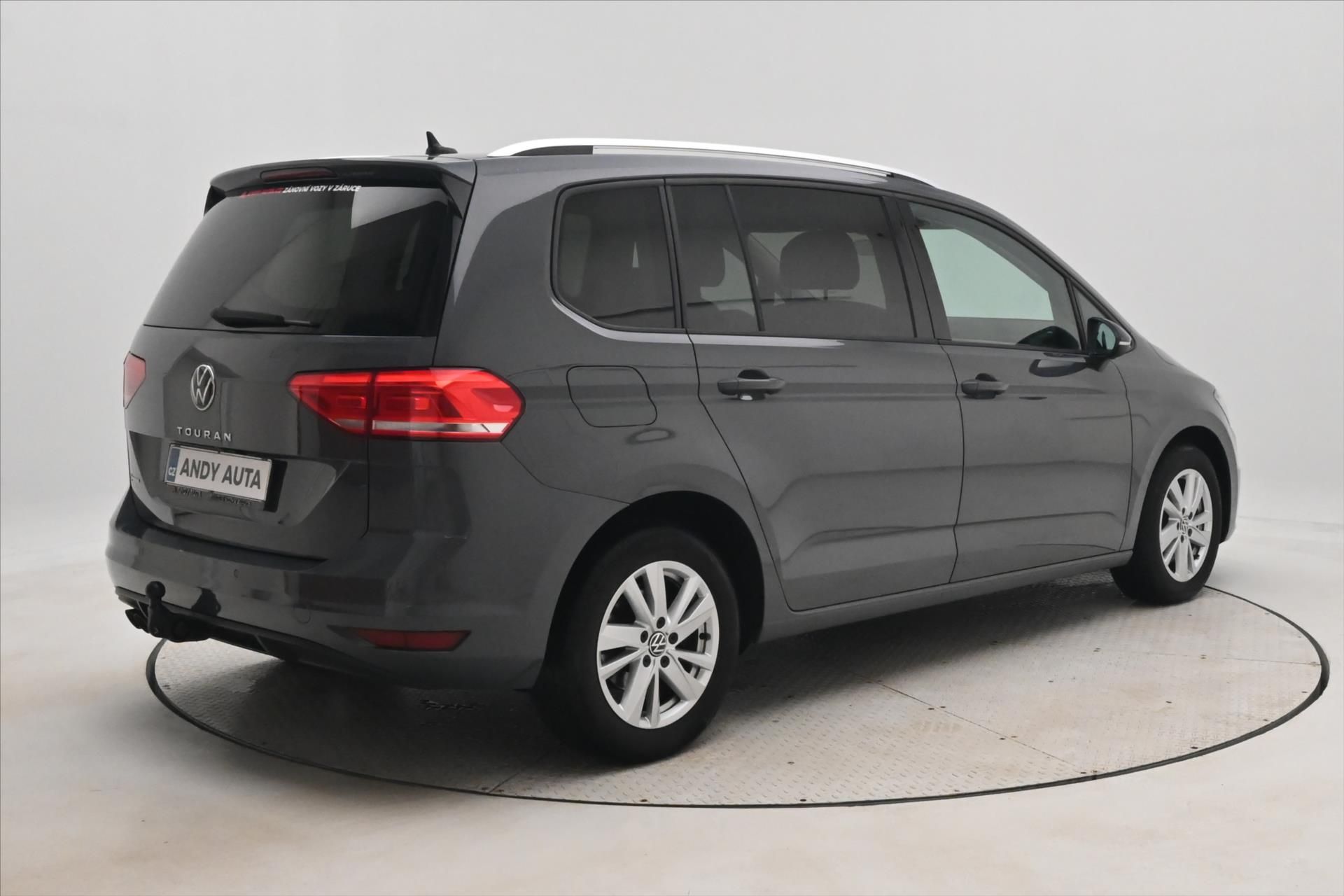 Volkswagen Touran, 2,0 TDI 110KW DSG 7míst Záruka - fotka 5