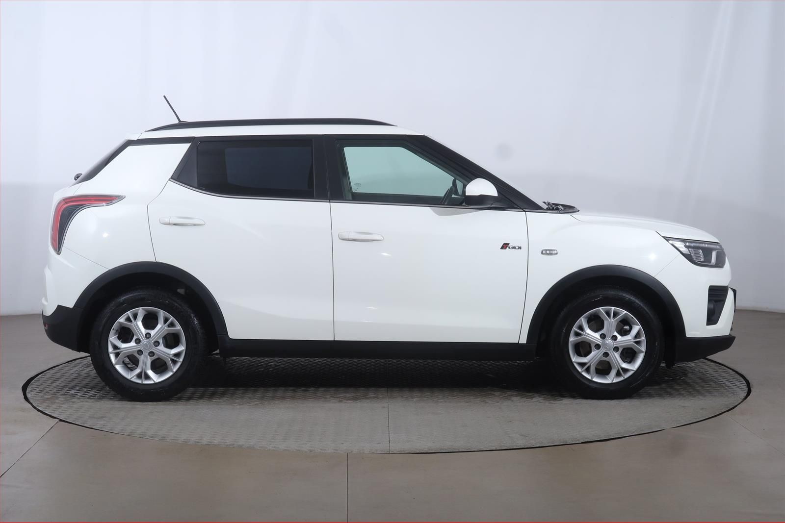 SsangYong Tivoli, 1.5 T-GDI, Serv.kniha - fotka 6