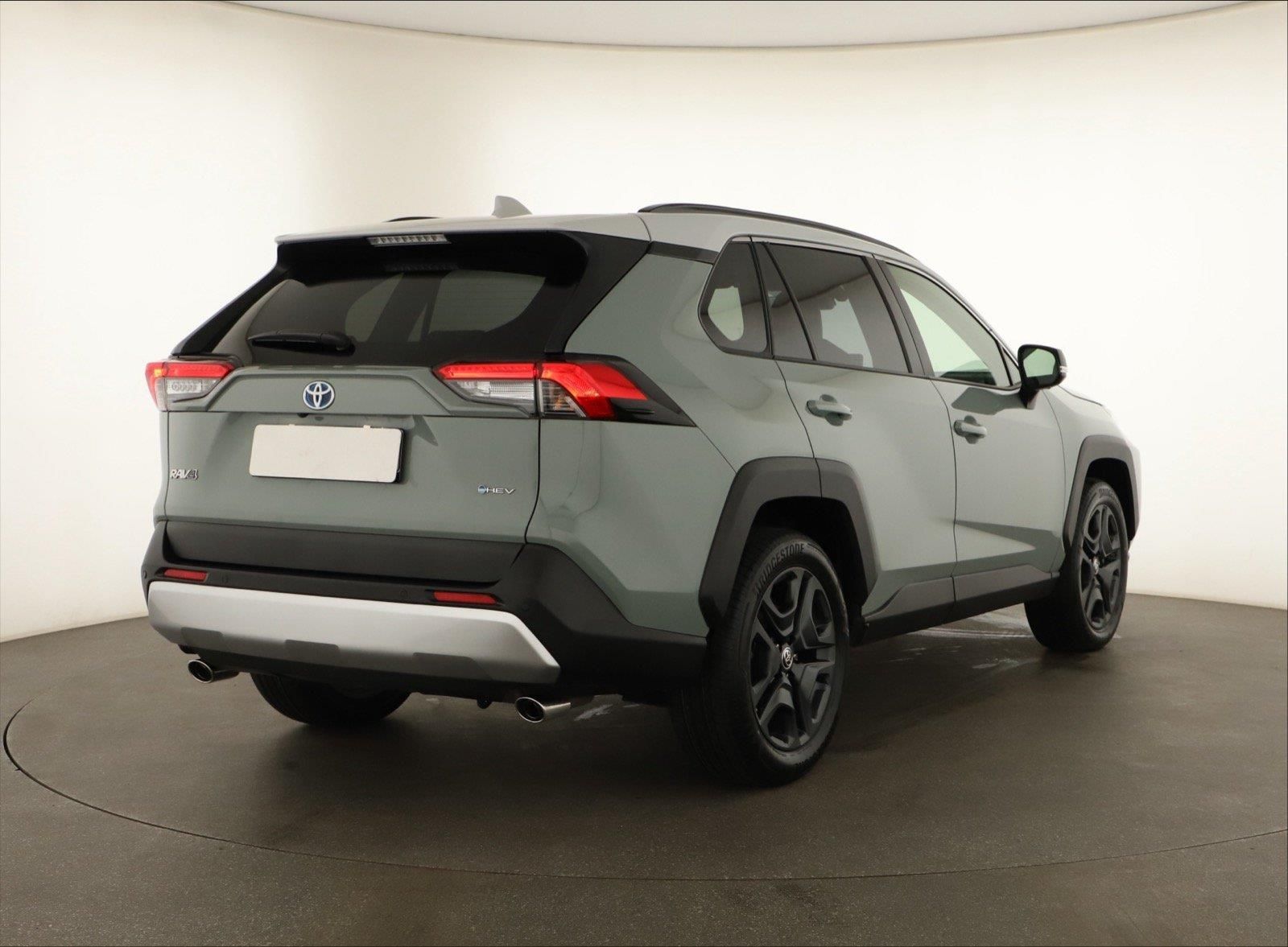 Toyota Rav4, 2.5 Hybrid, Full LED - fotka 5