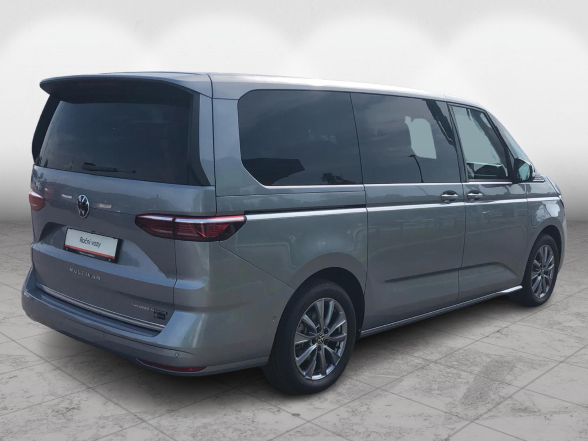 Volkswagen Multivan, LONG STYLE 1,5TSI PHEV 4MOTION - fotka 2