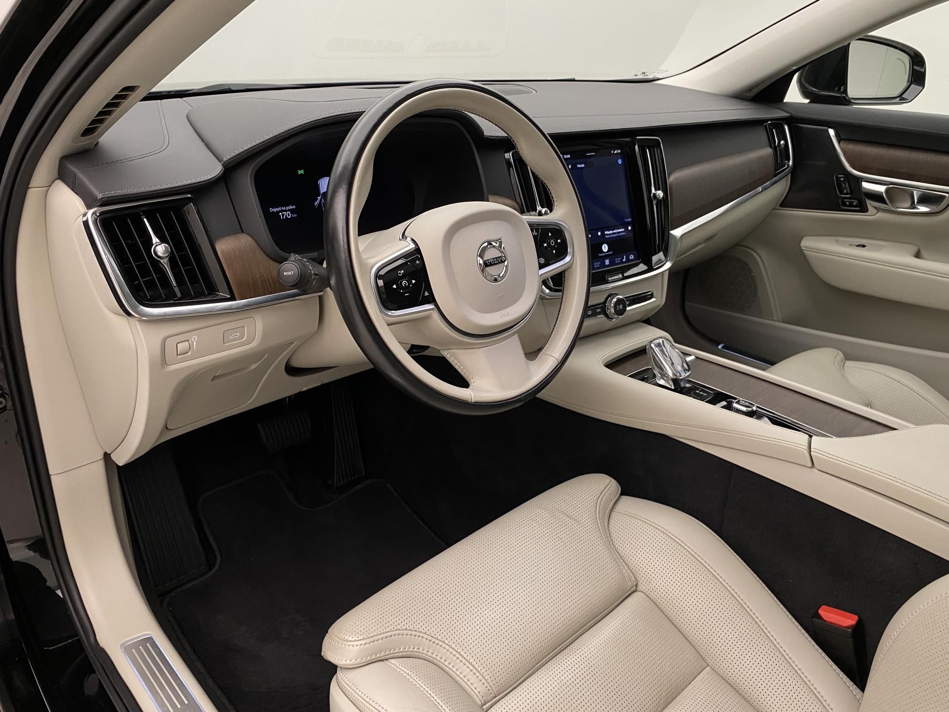 Volvo V90, B4 AWD BRIGHT PLUS AUT CZ - fotka 4