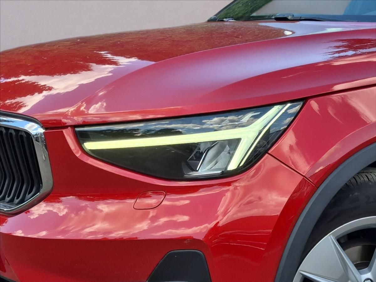 Volvo XC40, 1,5 T2 FWD Momentum - fotka 5