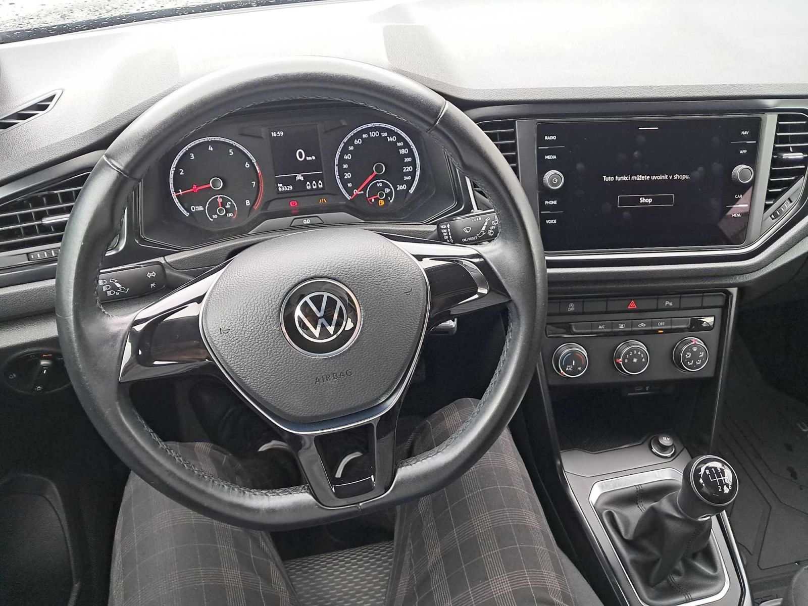 Volkswagen T-Roc, 1.0 TSI, ČR,1.maj - fotka 3