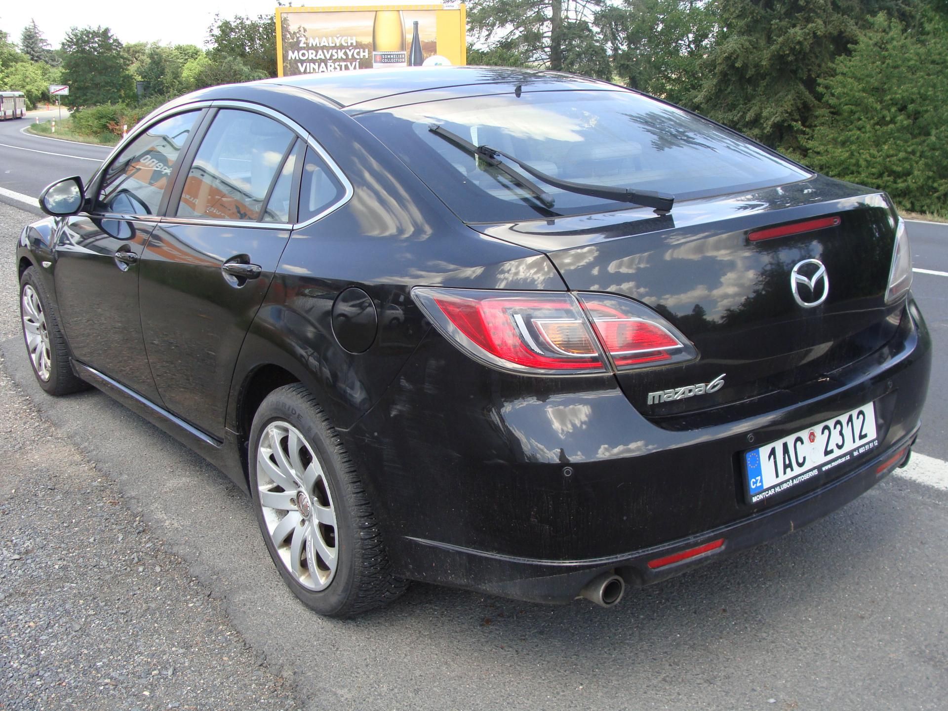 Mazda 6, 2.5 i, 125 kW, klima - fotka 3