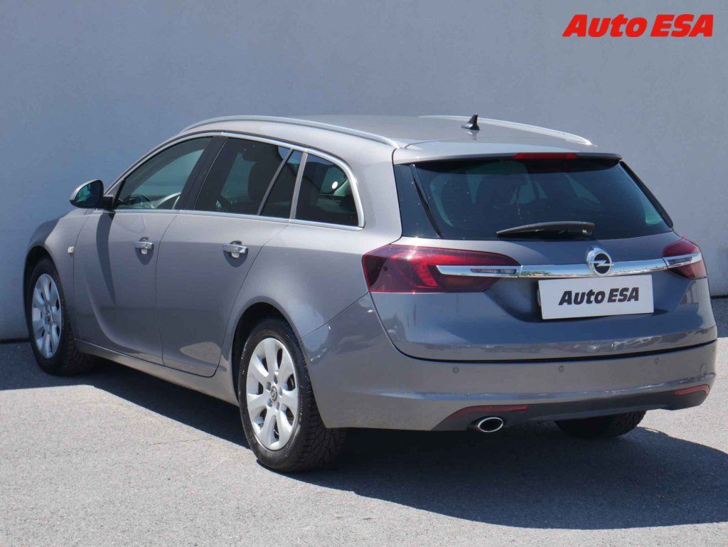 Opel Insignia, 2.0 CDTi,ČR - fotka 6