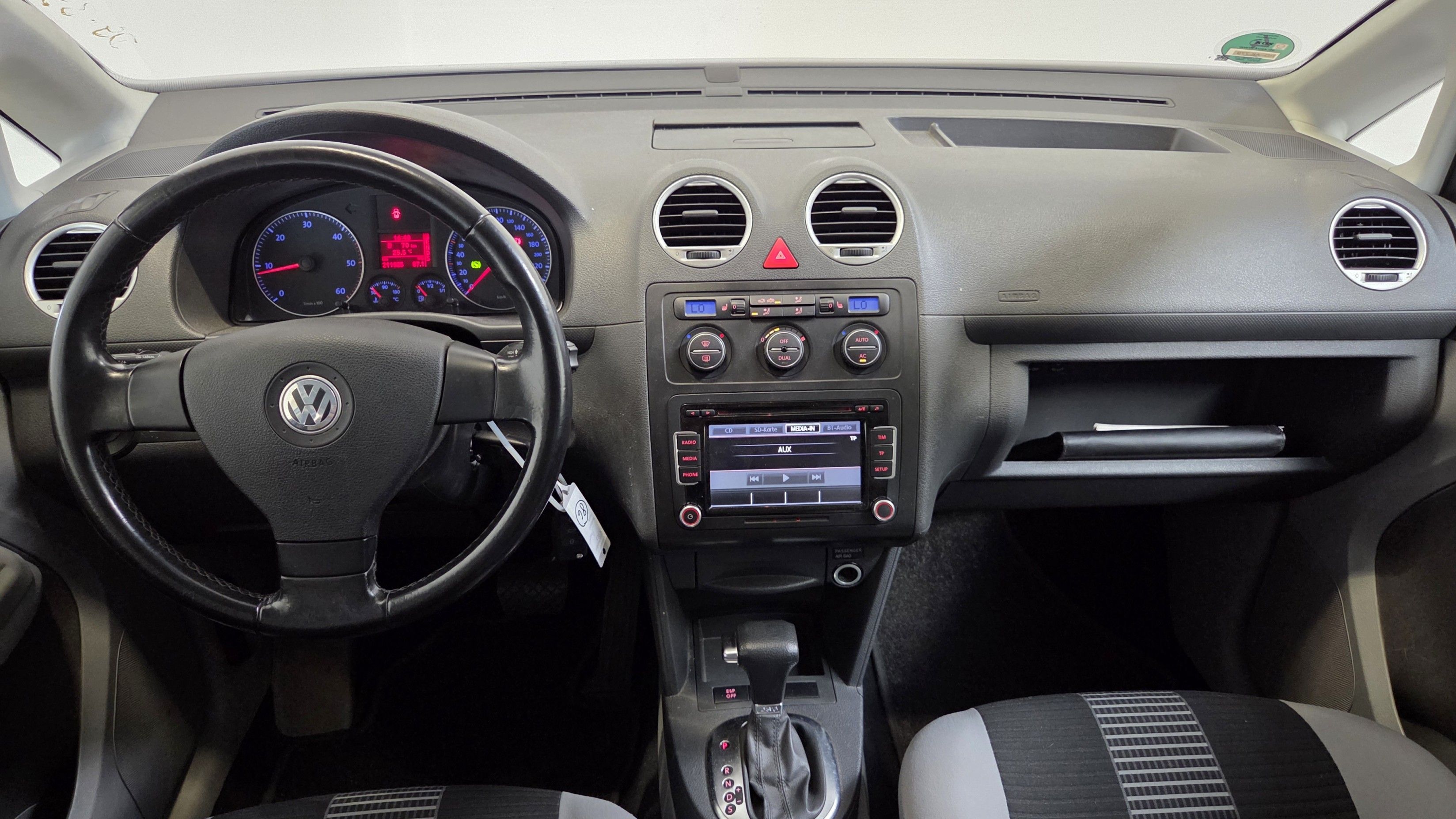 Volkswagen Caddy, 1.9 TDI 77 kW DSG Style - fotka 6