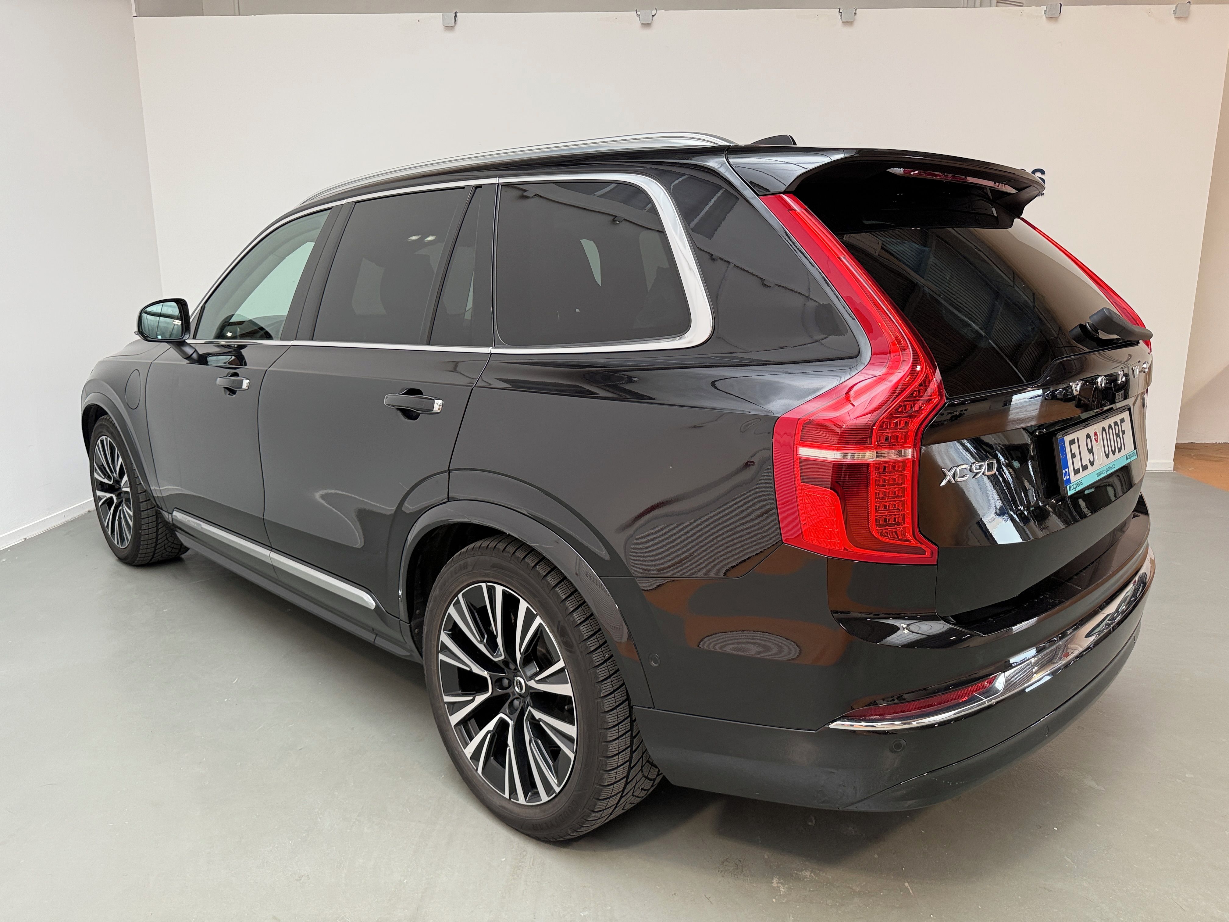 Volvo XC90, T8 AWD Recharge Ultimate Brigh - fotka 3