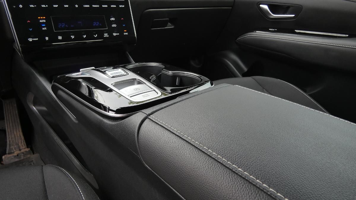 Hyundai Tucson, 1.6 T-GDI HEV 158kW Style 4x4 - fotka 6