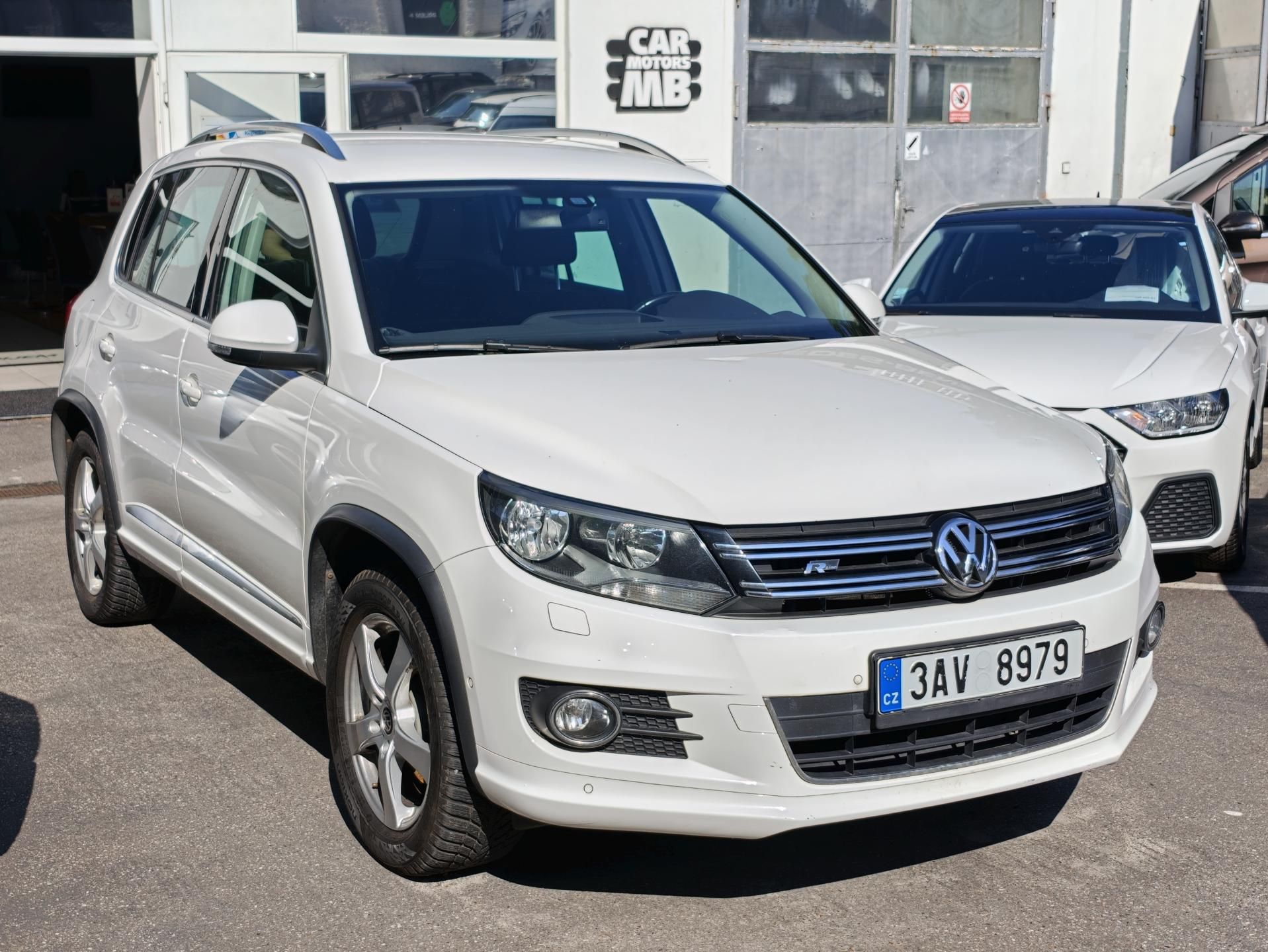 Volkswagen Tiguan, 2,0 TDi R-Line - fotka 3