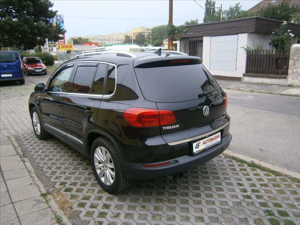 Volkswagen Tiguan, 2,0 TDI  SPORT - fotka 4