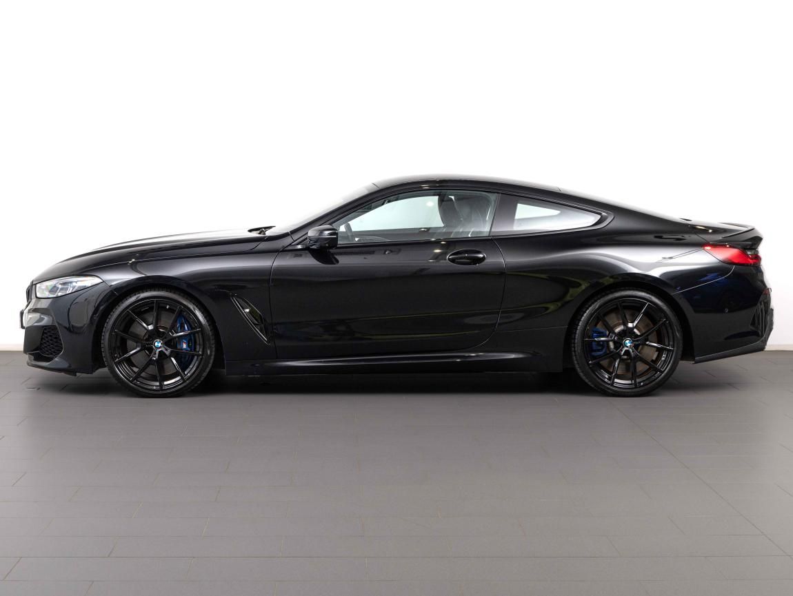 BMW Řada 8, M850i xDrive Coupe - fotka 3