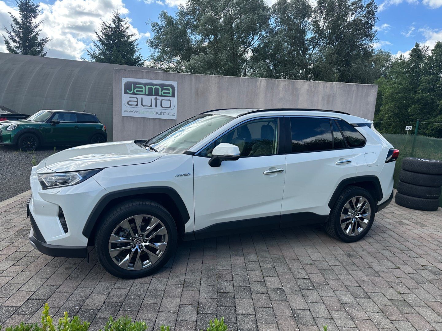 Toyota Rav4, 2.5 HEV 131kW Executive TAŽNÉ - fotka 3