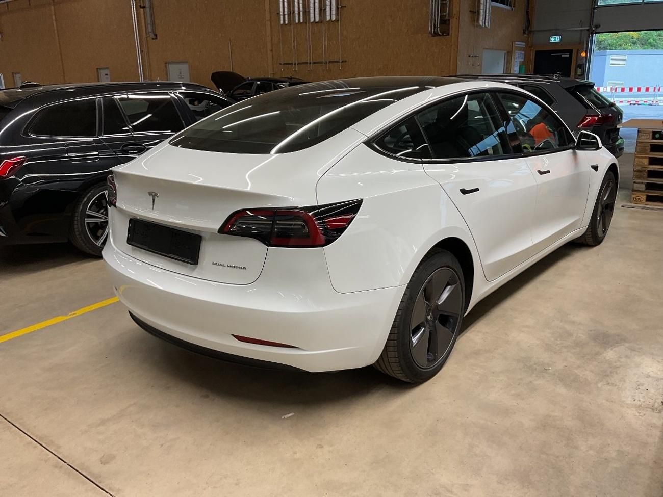 Tesla Model 3, LONG RANGE DUAL MOTOR SOH 94% - fotka 3