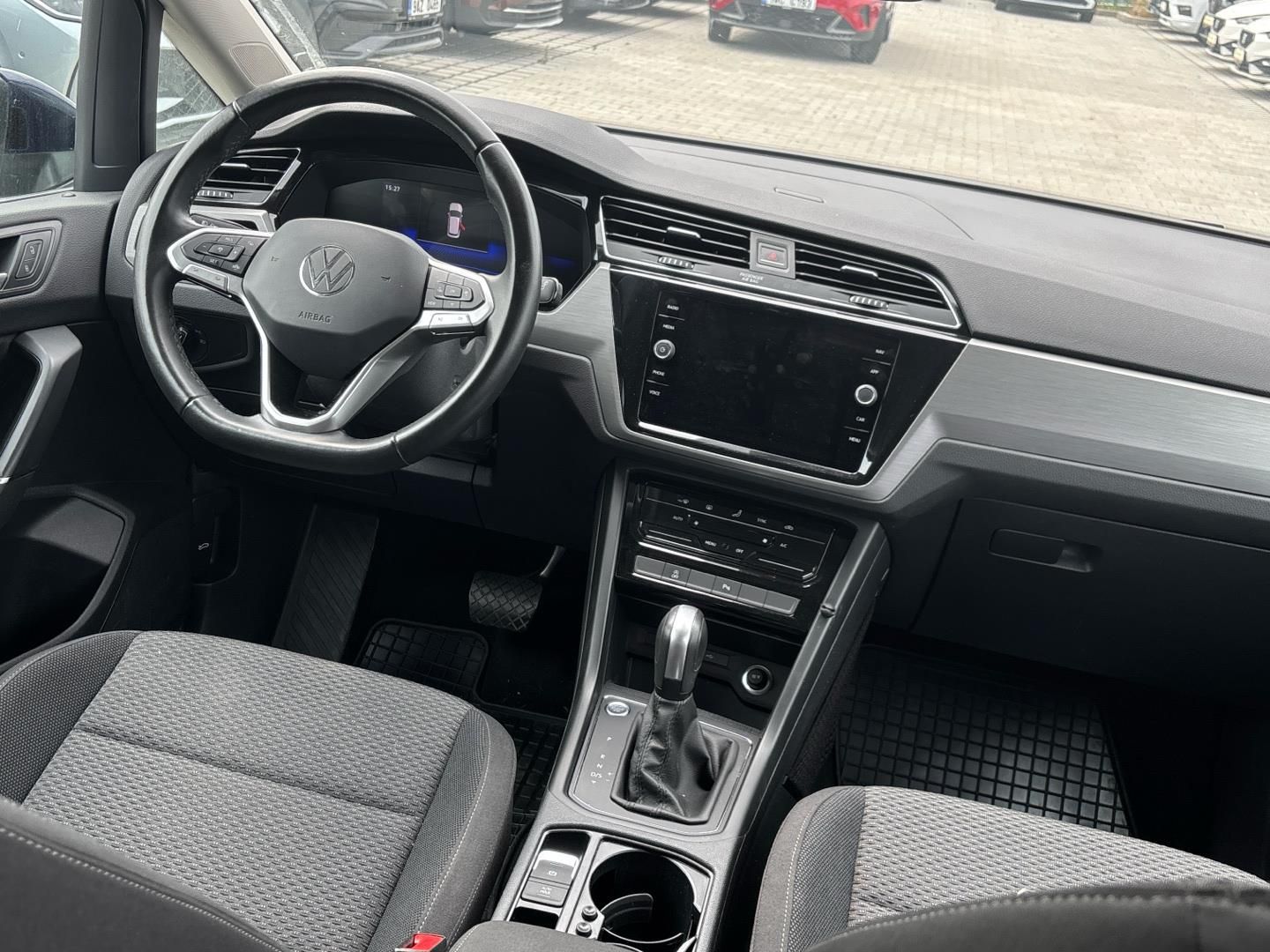 Volkswagen Touran, 1.5 TSI / 110 kW Comfortline D - fotka 5