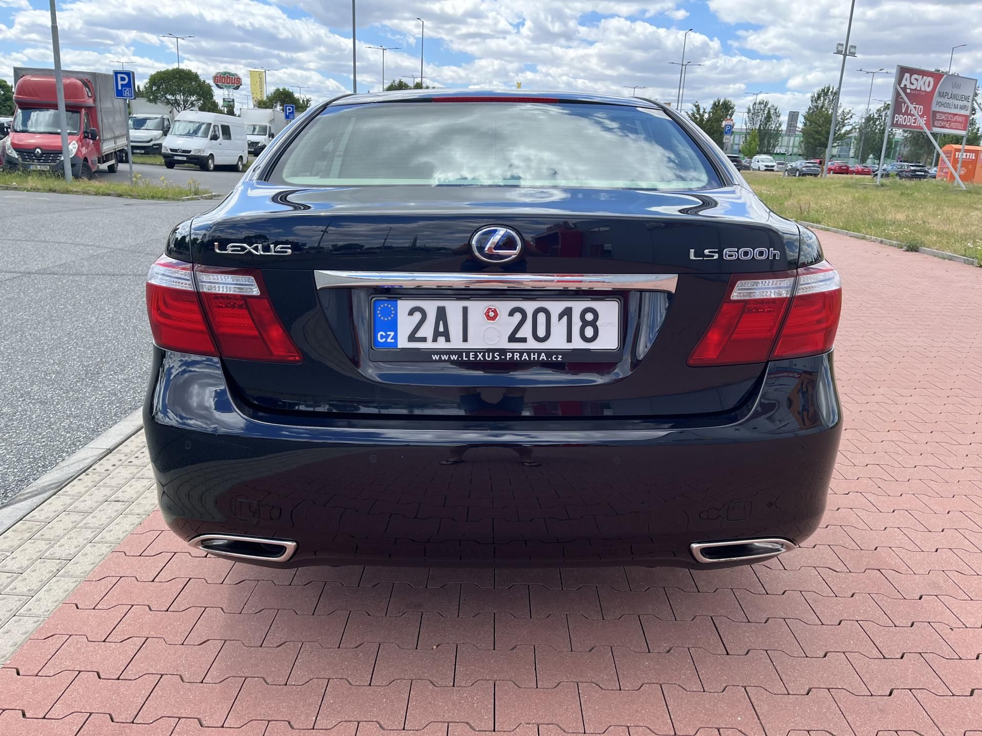 Lexus LS 600h, 5.0 V8 Hybrid 1.Majitel ČR - fotka 6