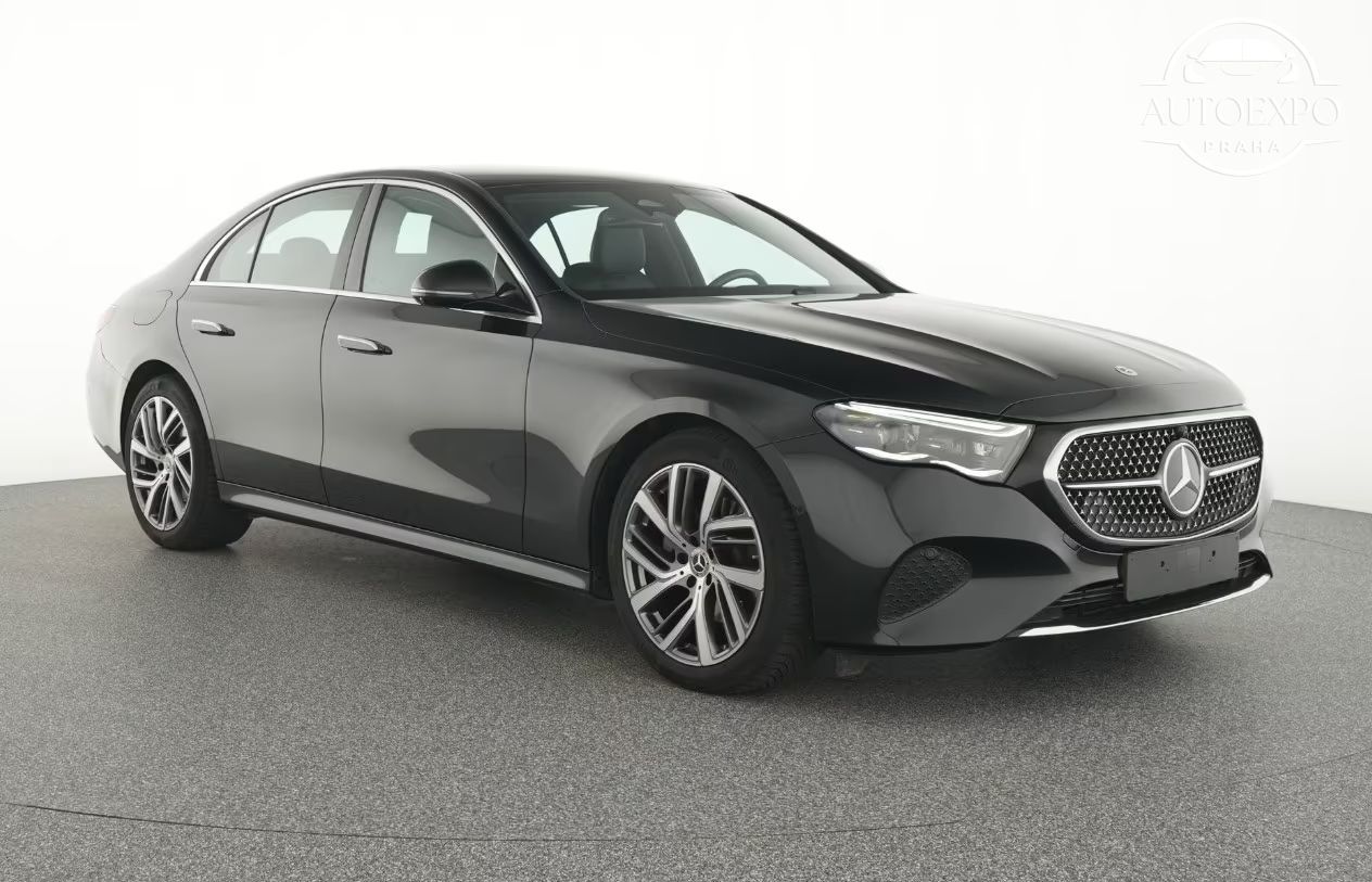 Mercedes-Benz Třídy E, 220d Avantgarde - fotka 2