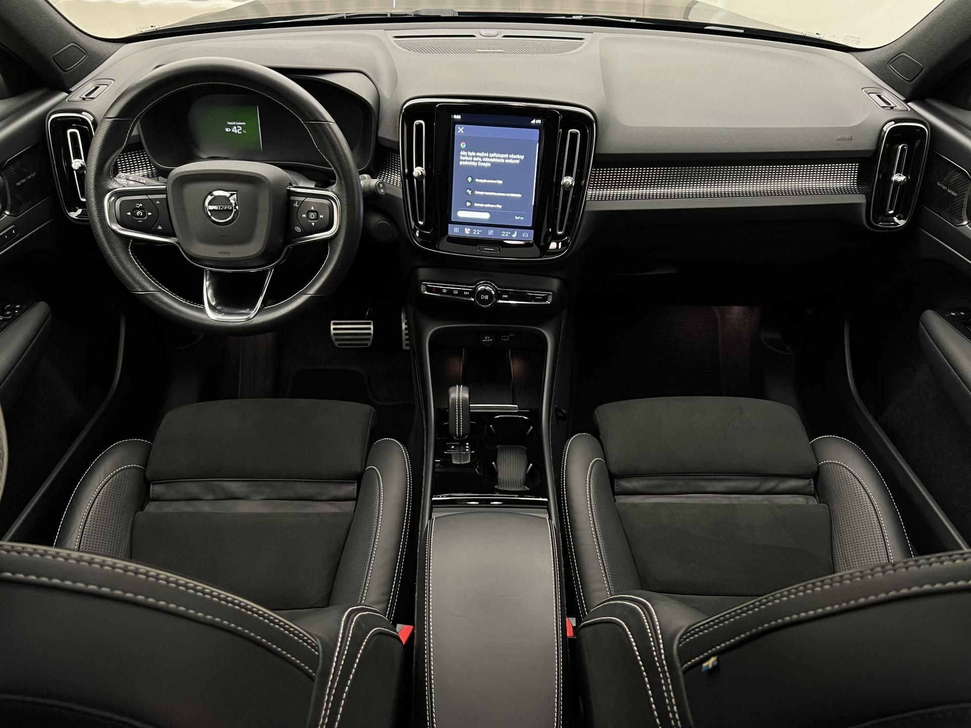 Volvo XC40, RECHARGE AUT - fotka 2