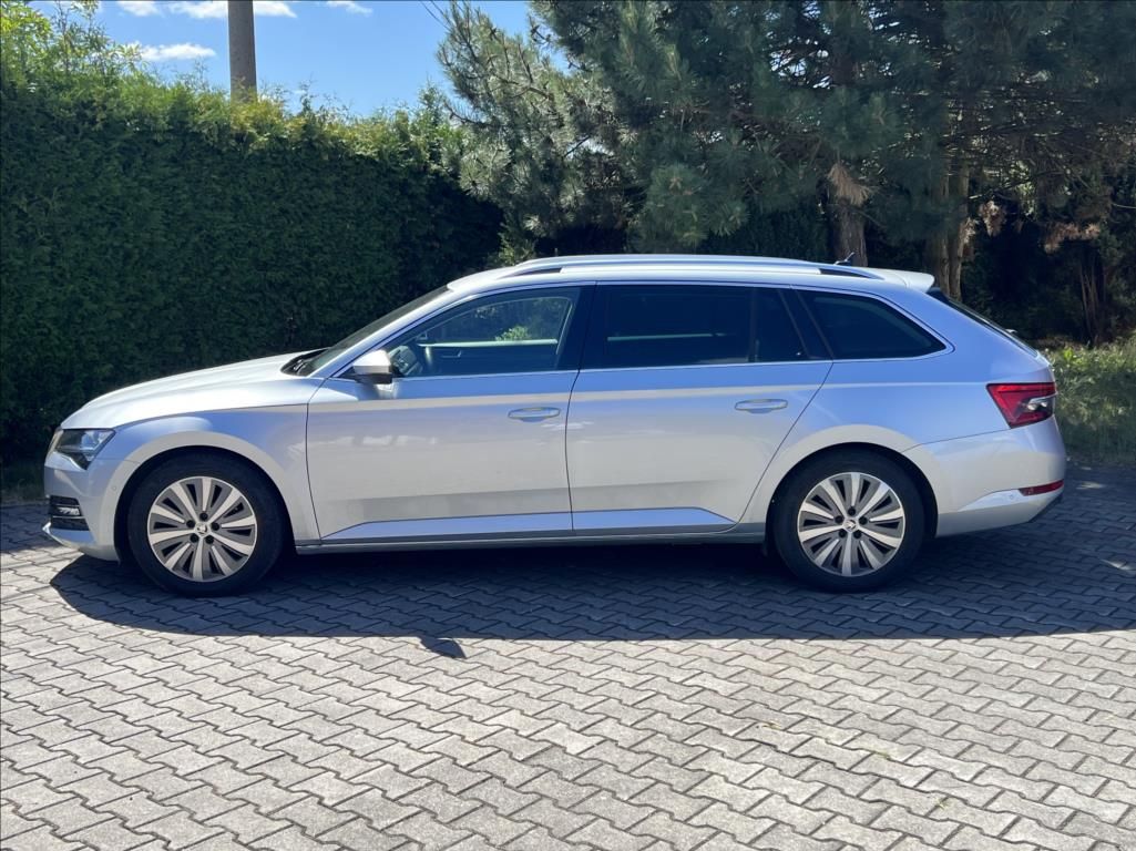Škoda Superb, 2,0 TDI DSG Premium Edition - fotka 2