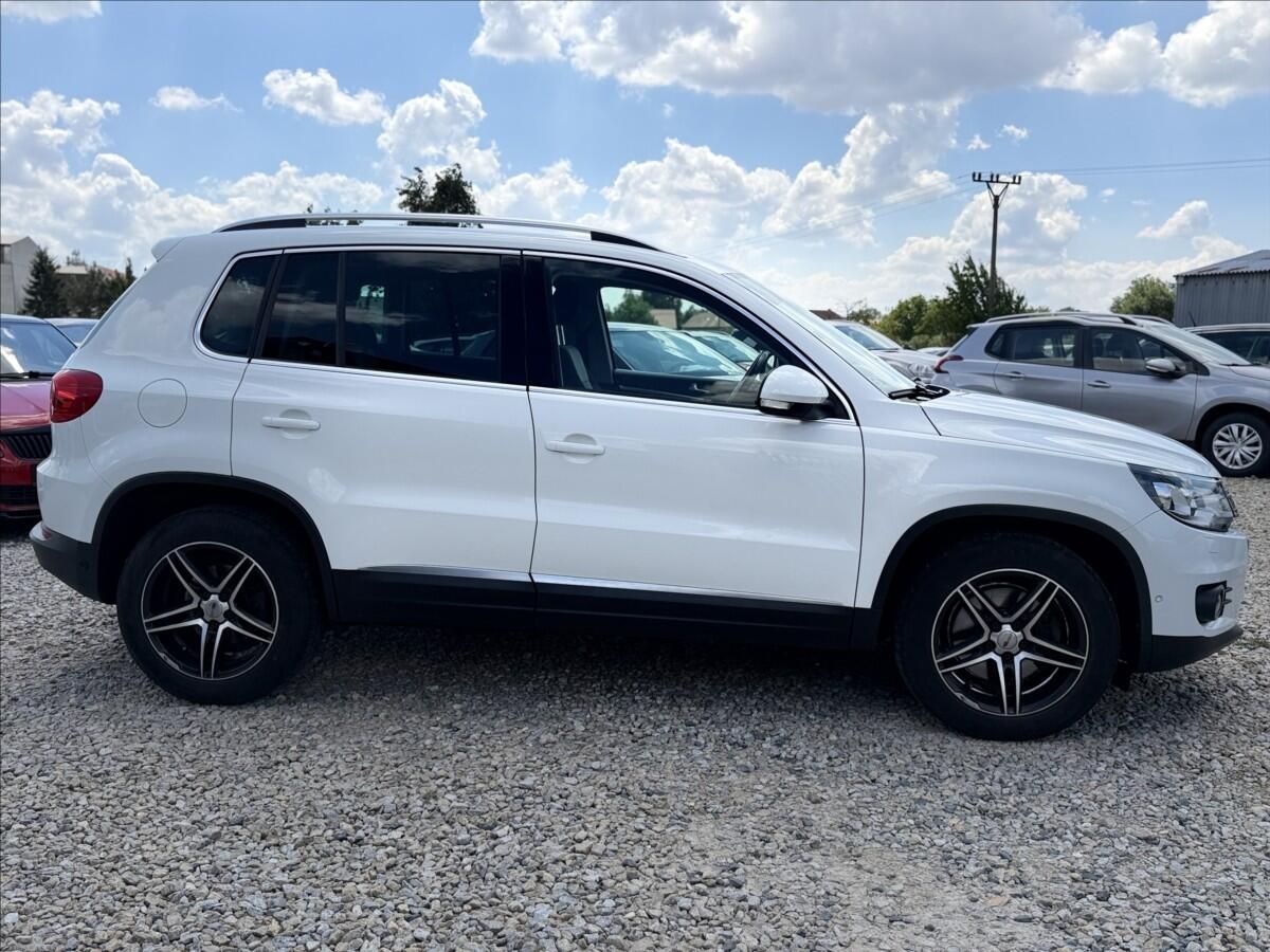 Volkswagen Tiguan, 1,4 TSI PANORAMA, LED, BIXENON - fotka 5