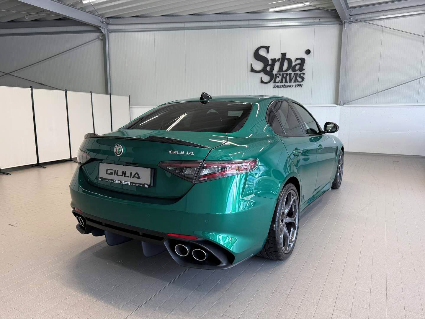 Alfa Romeo Giulia, Quadrifoglio 2.9 V6 BiTurbo 52 - fotka 4