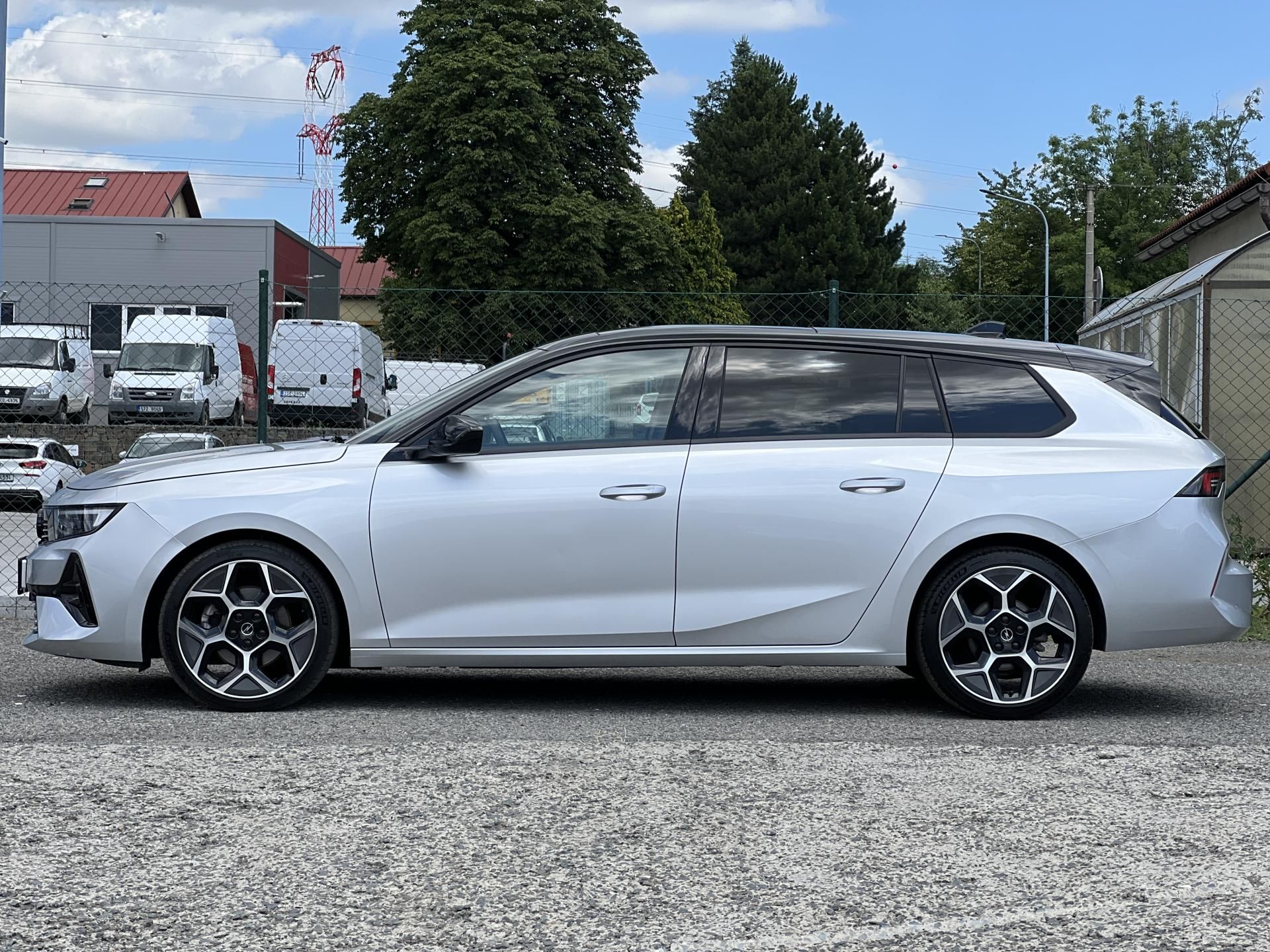 Opel Astra, ST GS 1.2T 8AT ČR 1.MAJ odpDPH - fotka 4
