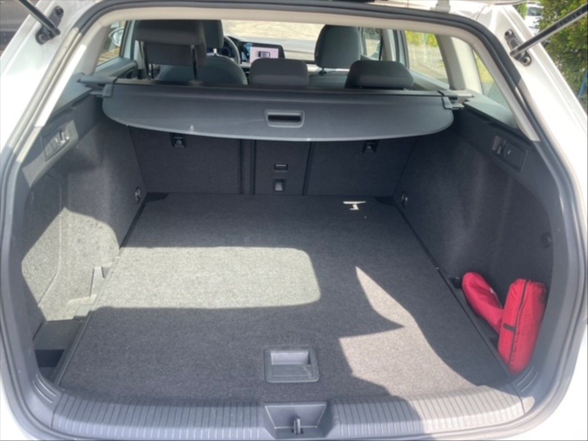 Volkswagen Golf, 2,0 TDI 110 Style 5d - fotka 6