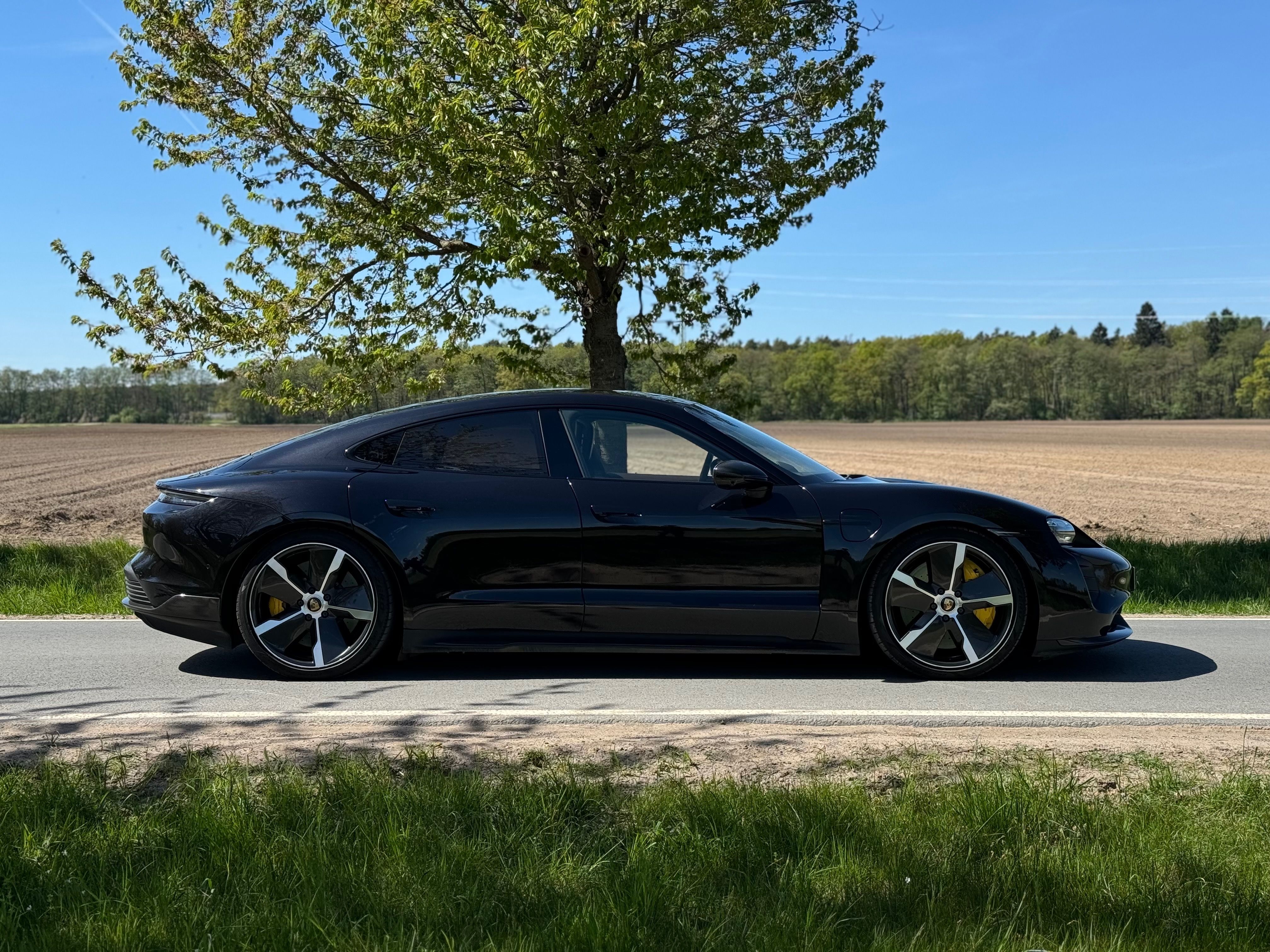 Porsche Taycan, Turbo S - fotka 6