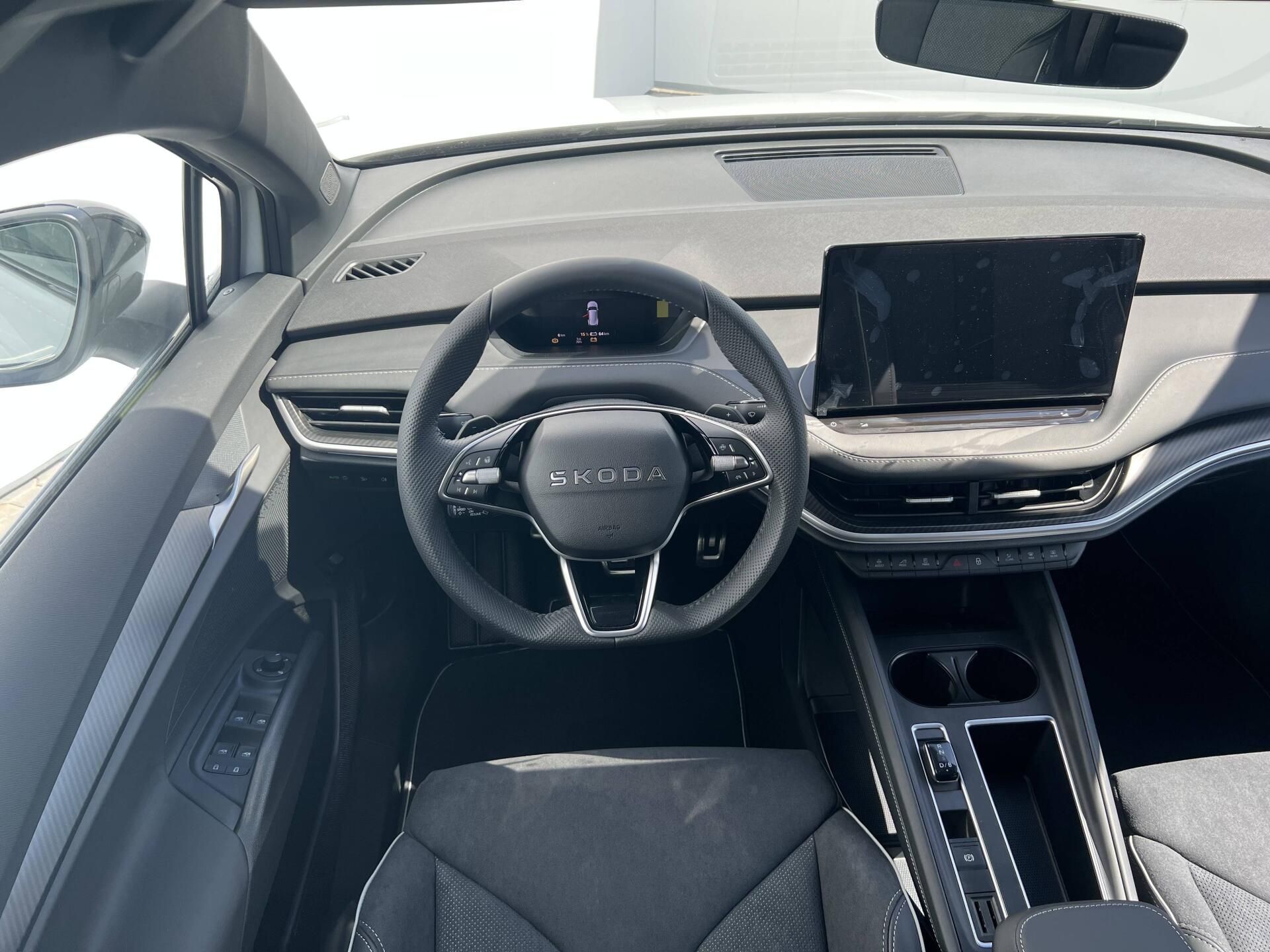 Škoda Elroq, Sportline 60 63 kWh - fotka 4