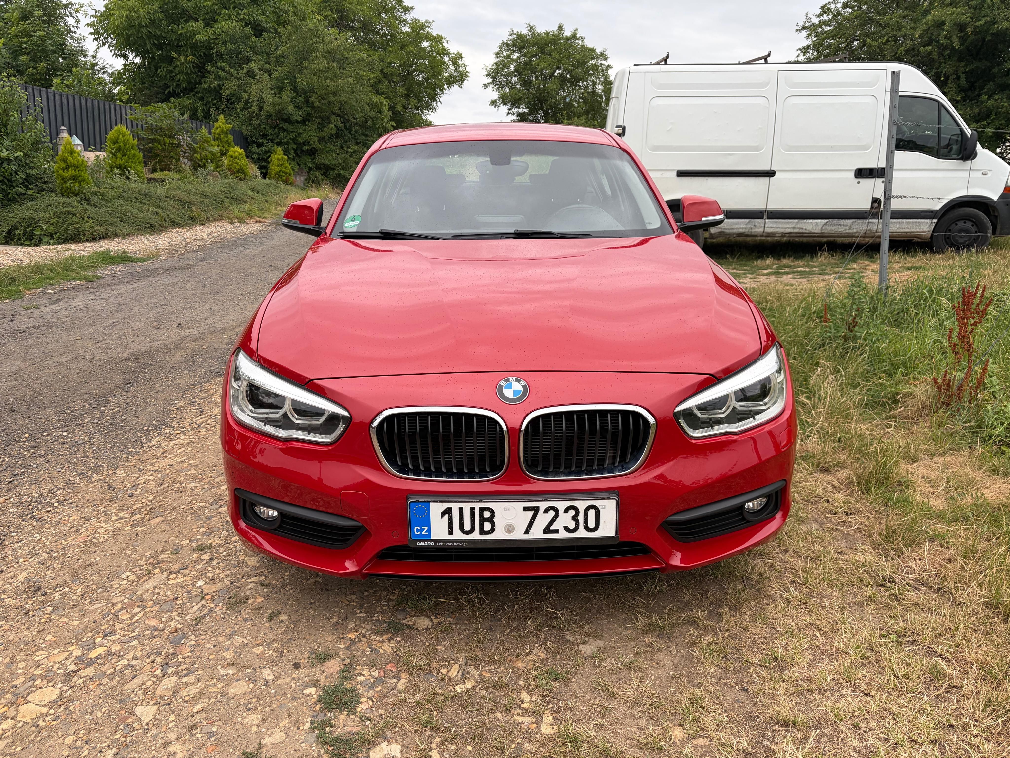 BMW Řada 1, 118i r.v.2018 1,5 benzin - fotka 2