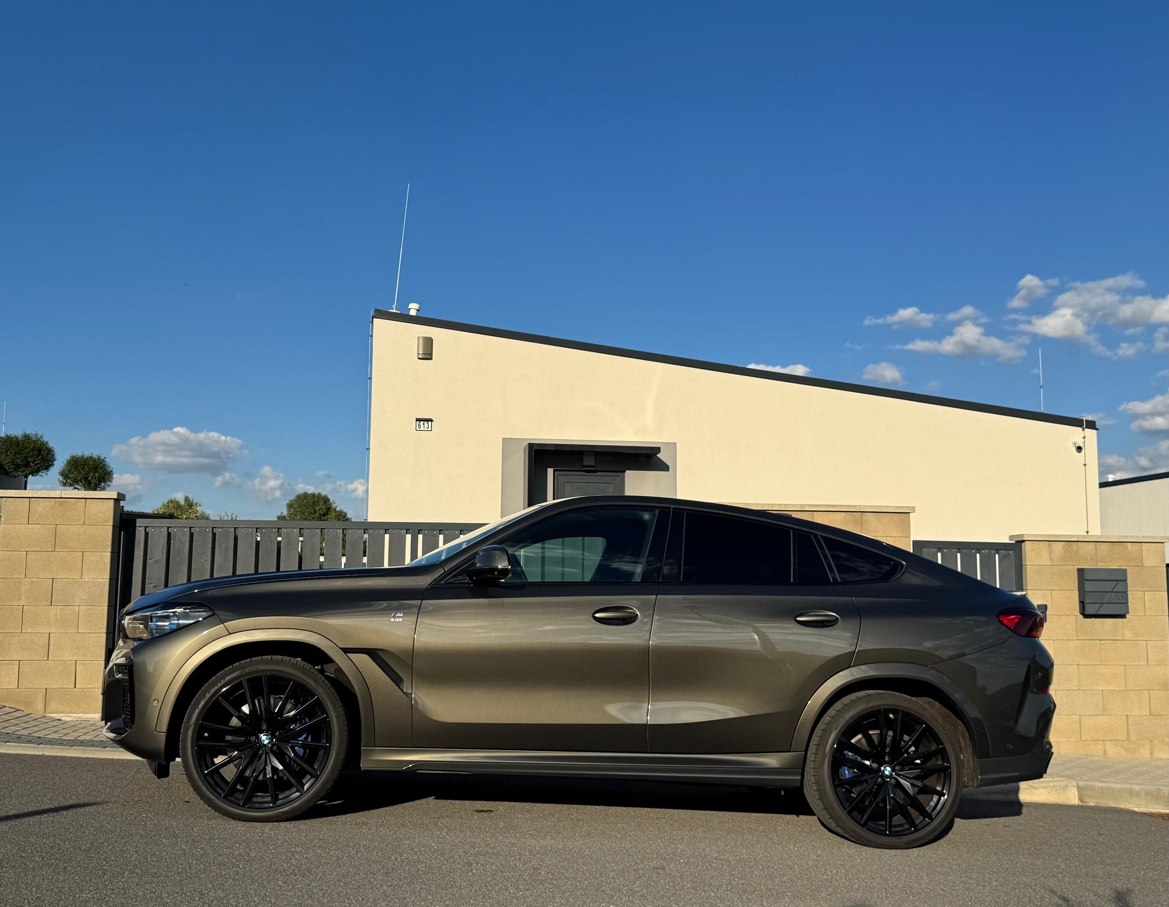 BMW X6, 40i xDrive, ČR, Webasto, HUD - fotka 2