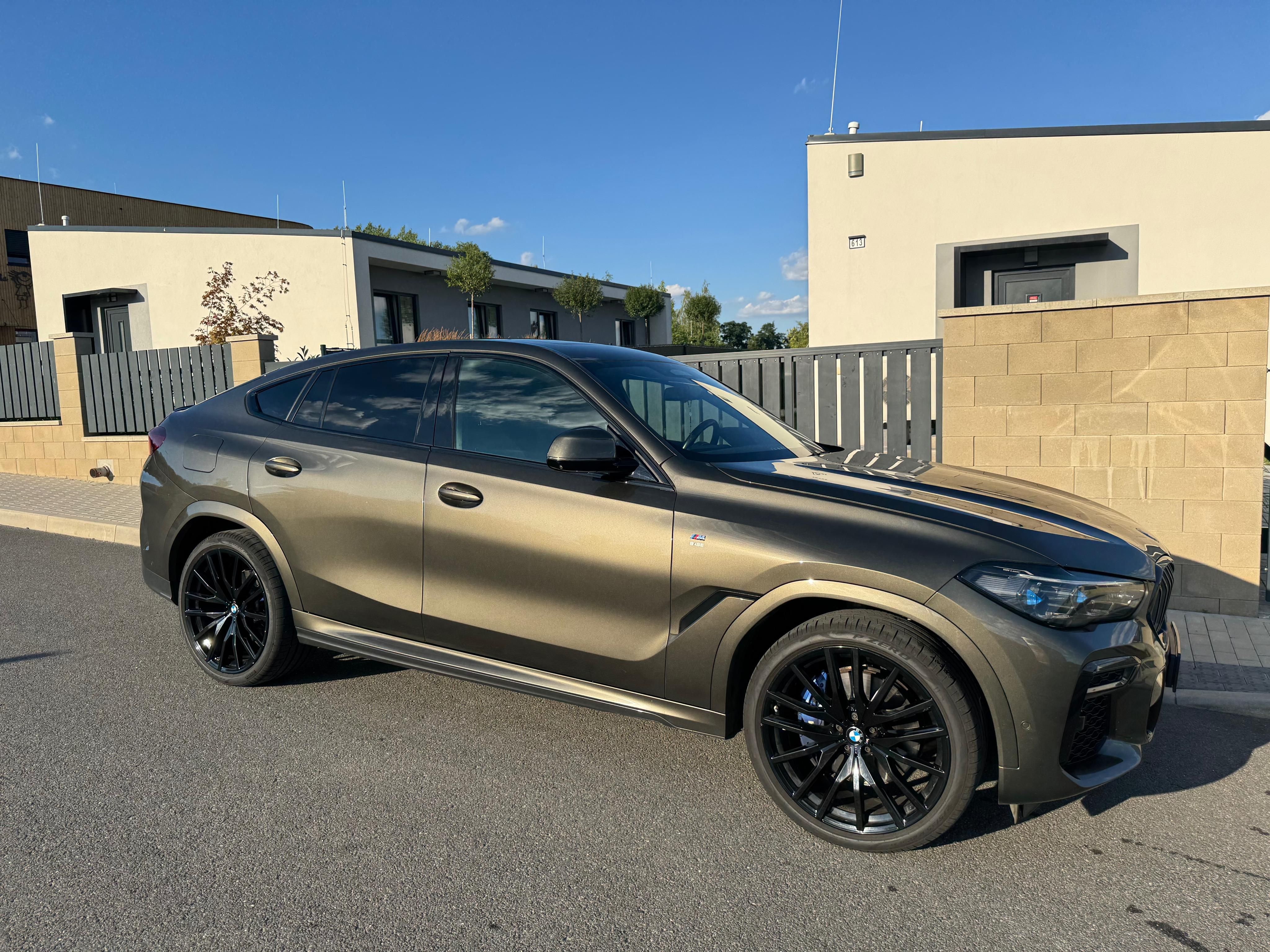 BMW X6, 40i xDrive, ČR, Webasto, HUD