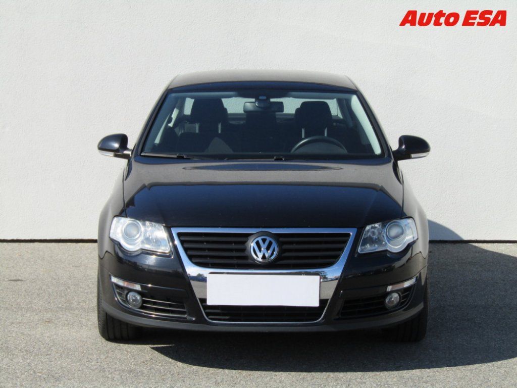 Volkswagen Passat, 2.0tdi,ČR - fotka 2