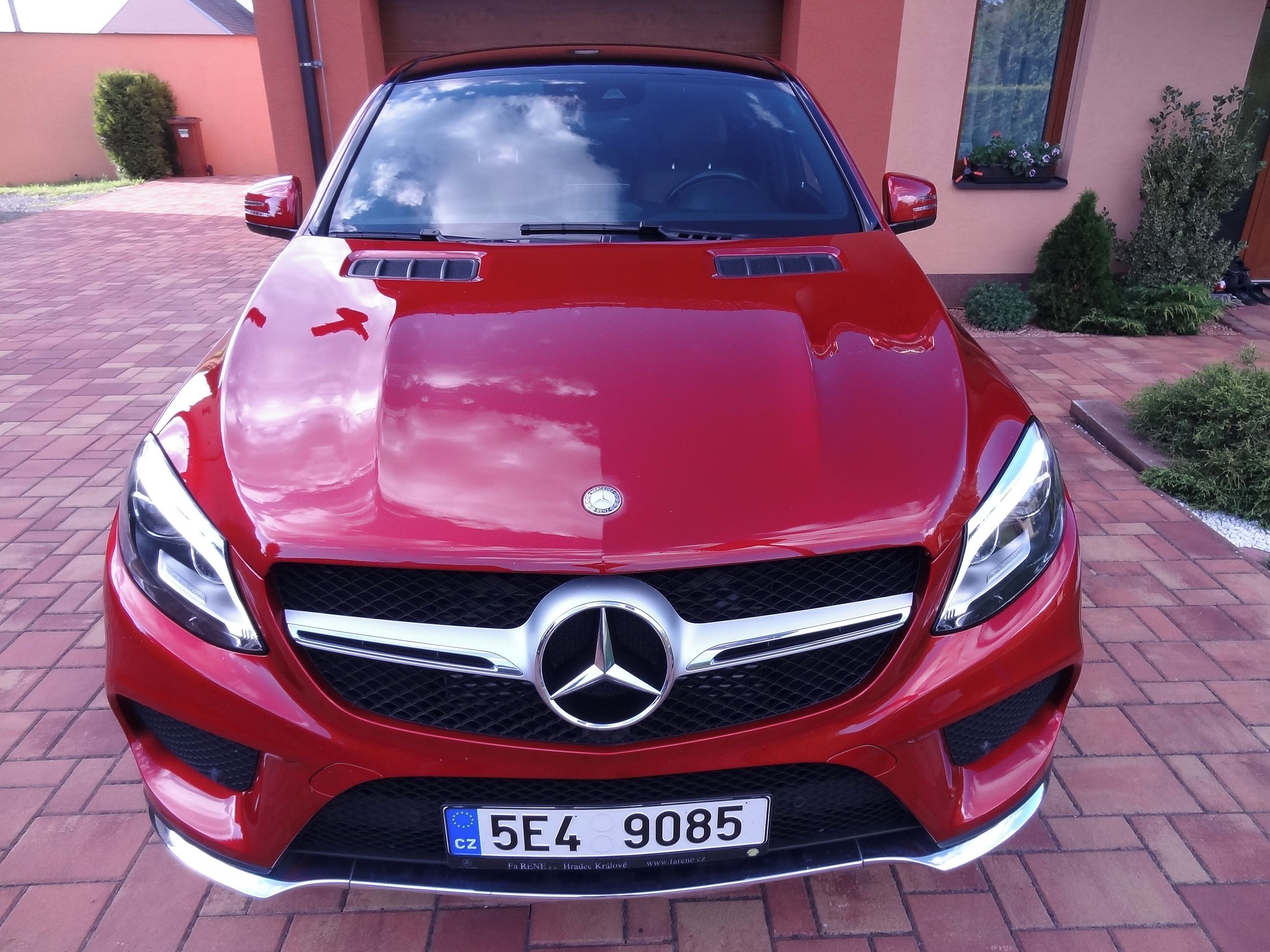 Mercedes-Benz GLE, 350d AMG, 89 800 km,CZ,1 MAJ - fotka 4