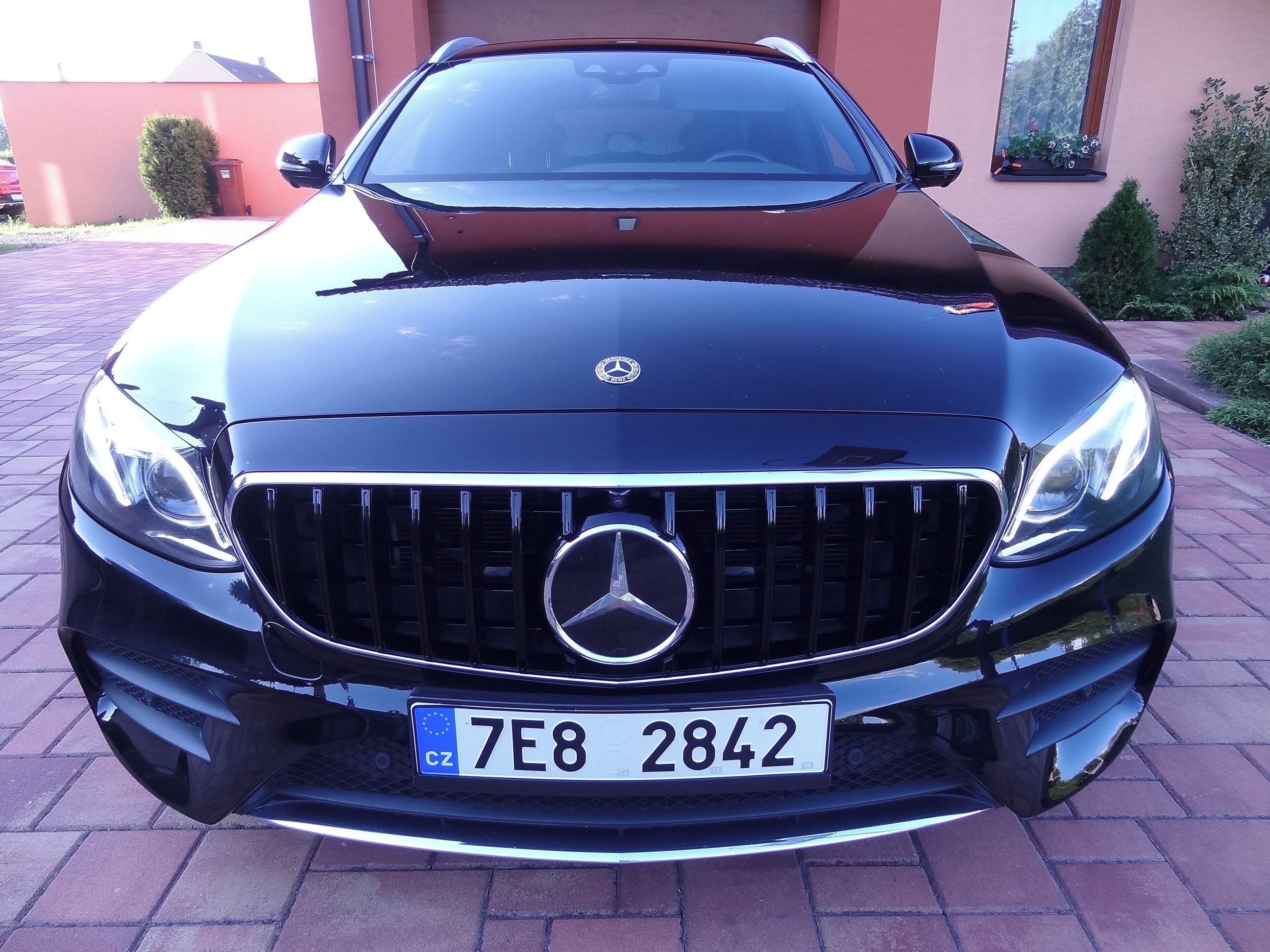 Mercedes-Benz Třídy E, E450 4MATIC,270 kW, AMG - fotka 3