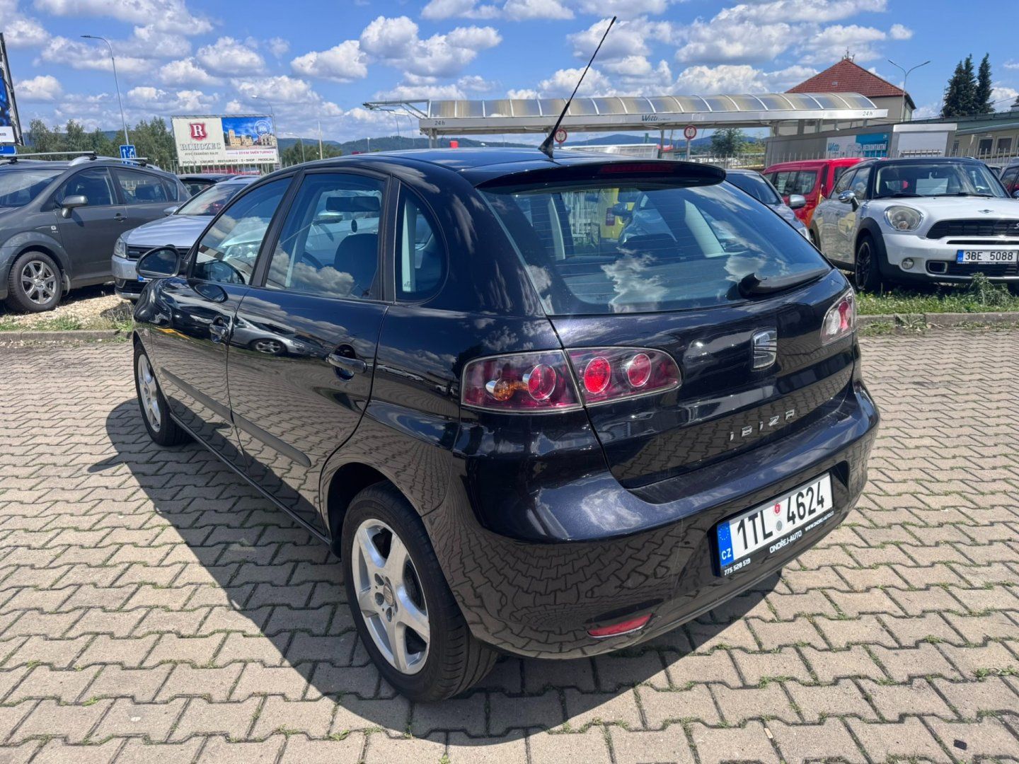 Seat Ibiza, 1,4 16V 63 KW NOVÁ STK - fotka 3