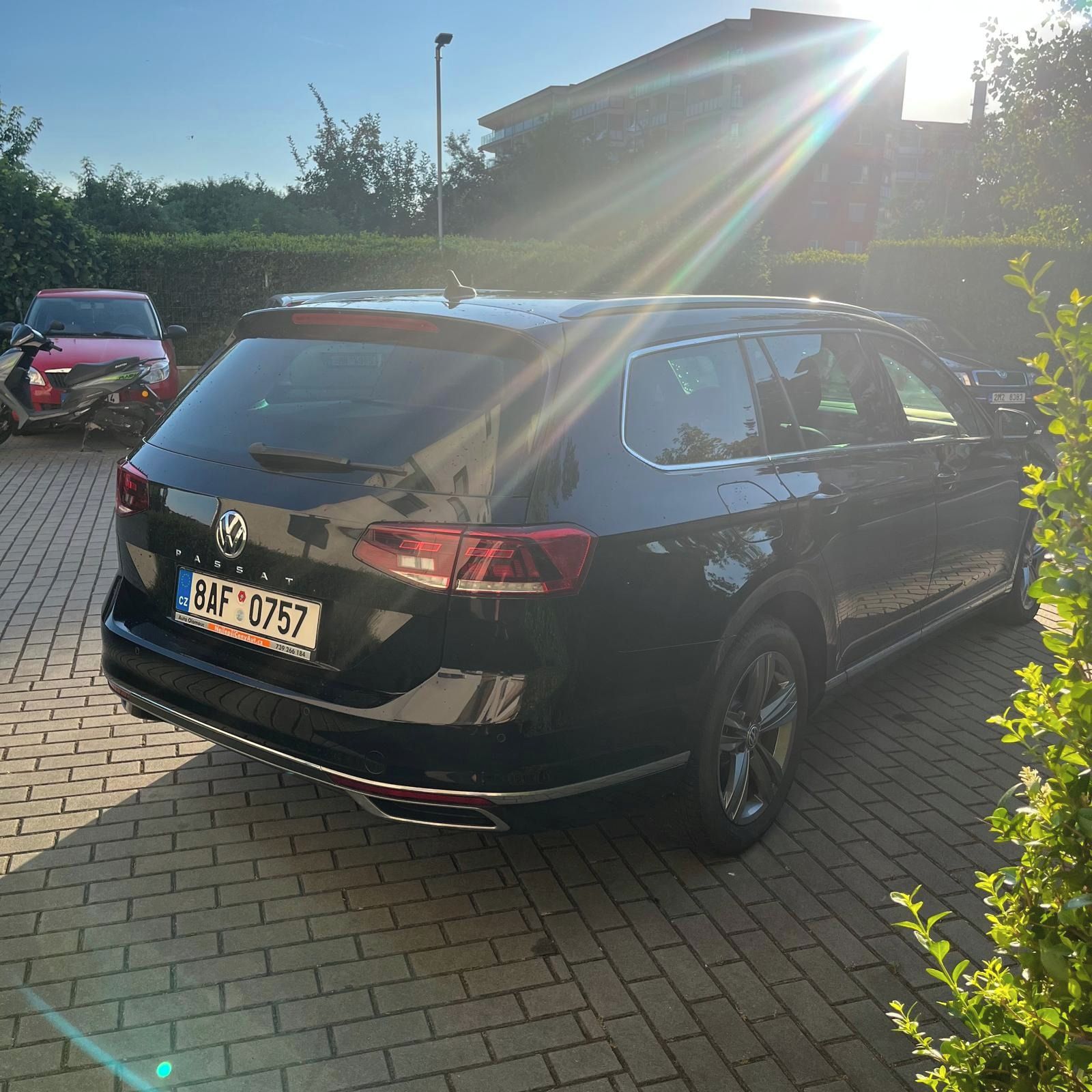 Volkswagen Passat Variant, 2.0 TDI, DSG, Nehavarovaný - fotka 3