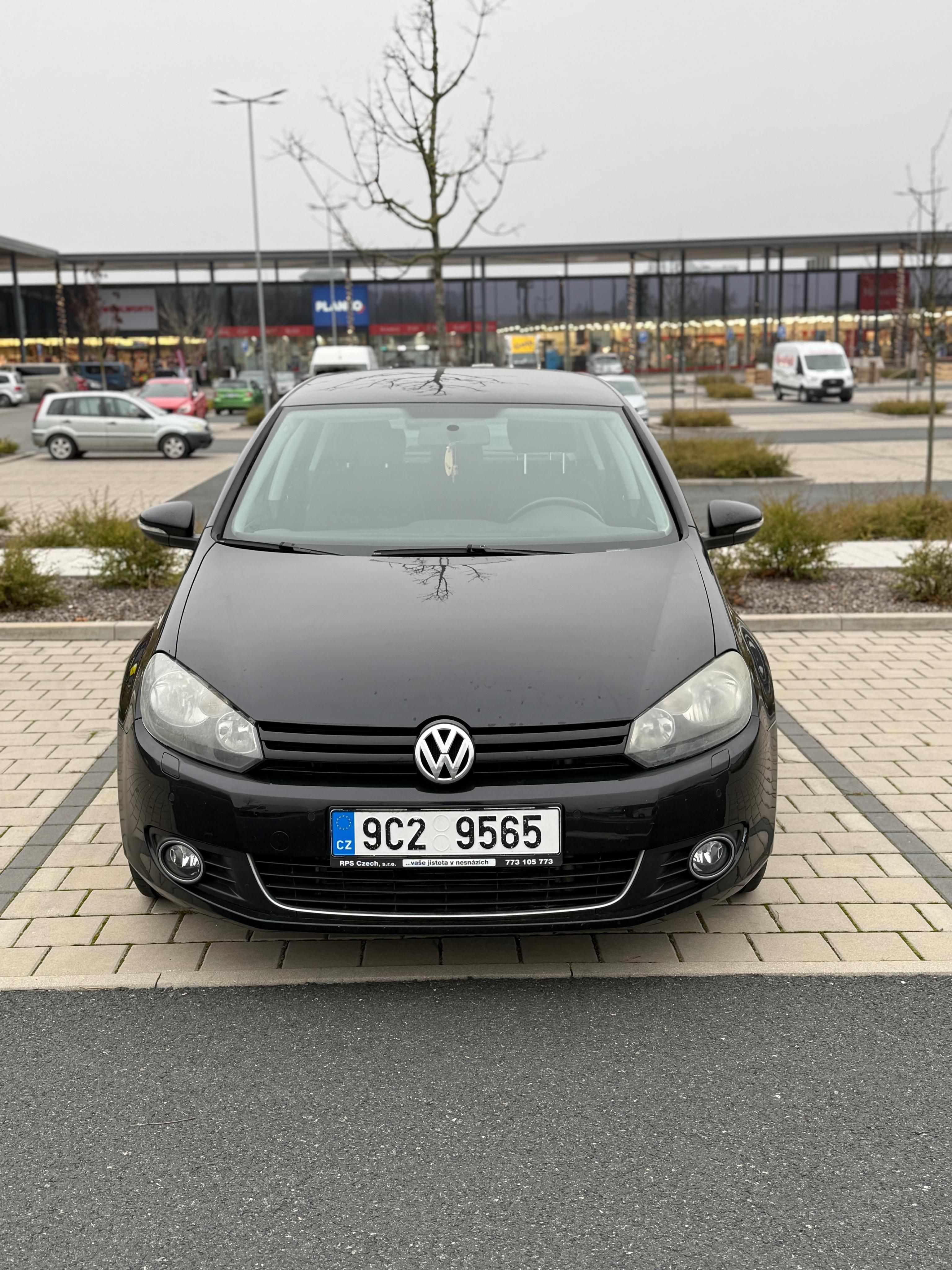 Volkswagen Golf, 1.6 TDI - fotka 2