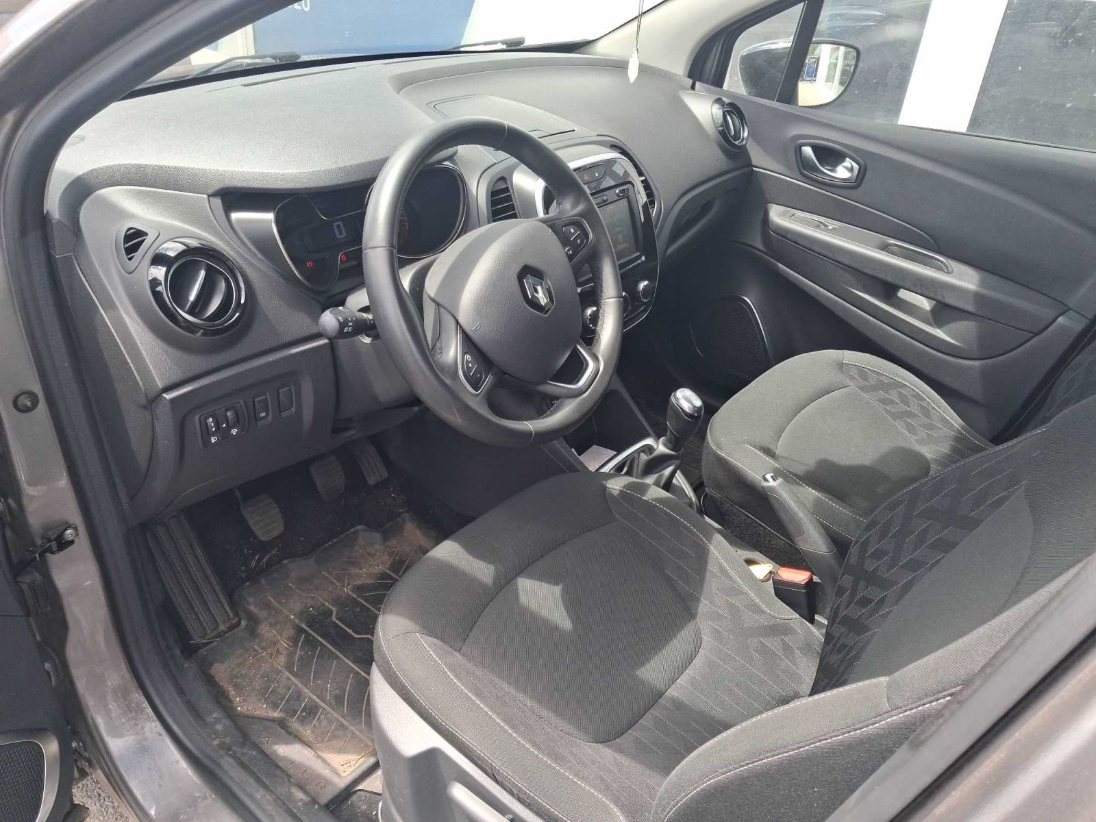 Renault Captur, 0.9 TCe, Navi, Tempomat - fotka 3