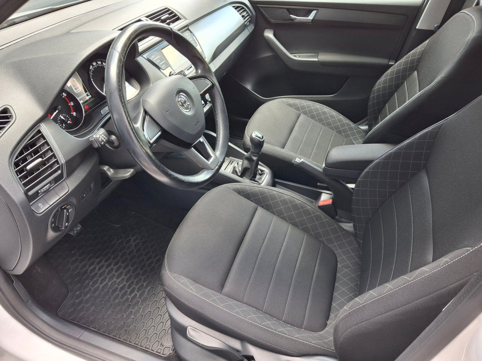 Škoda Fabia, Combi Style 1.2TSi 81kW - fotka 6