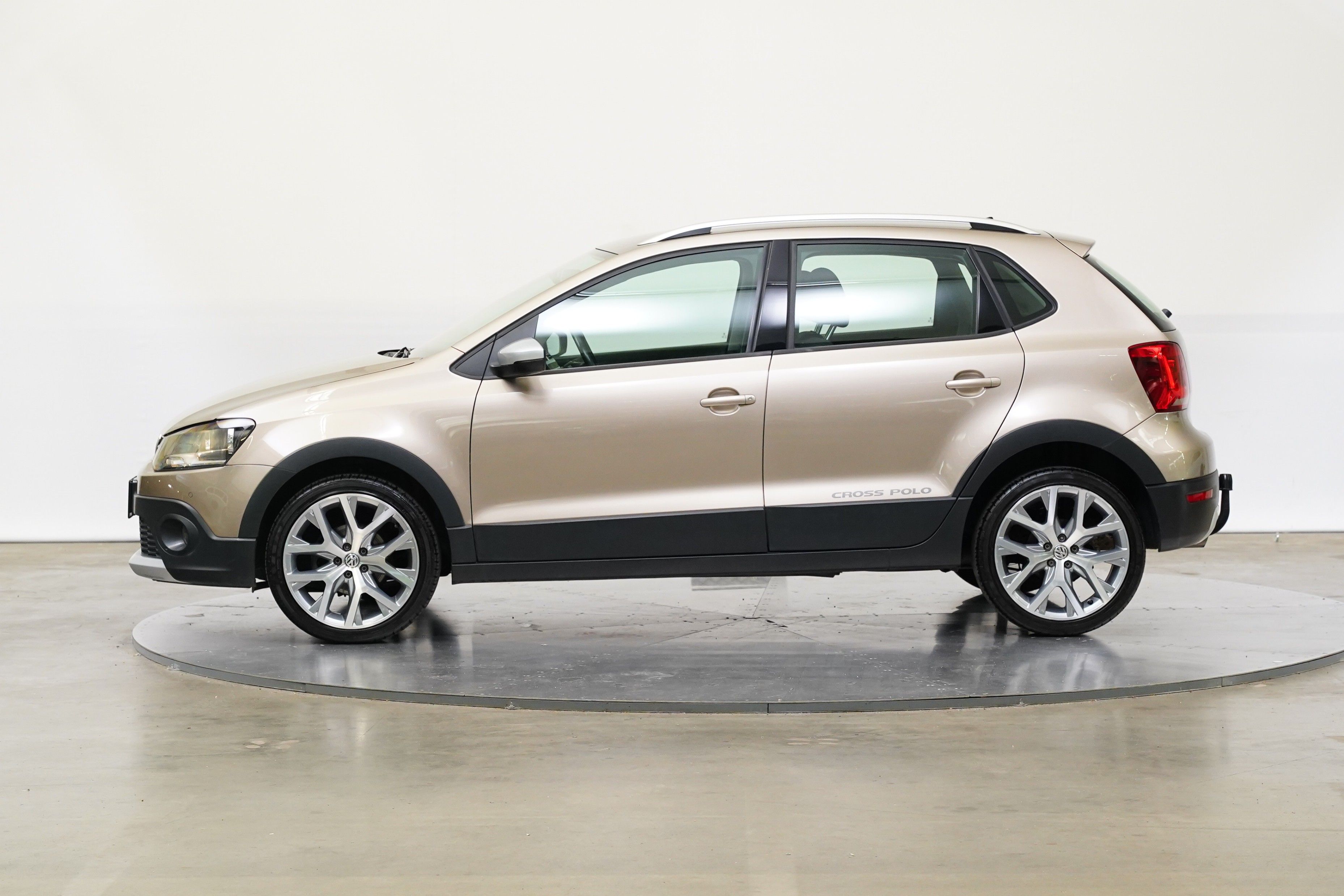 Volkswagen Polo, 1.2 TSI 66 kW Cross - fotka 3