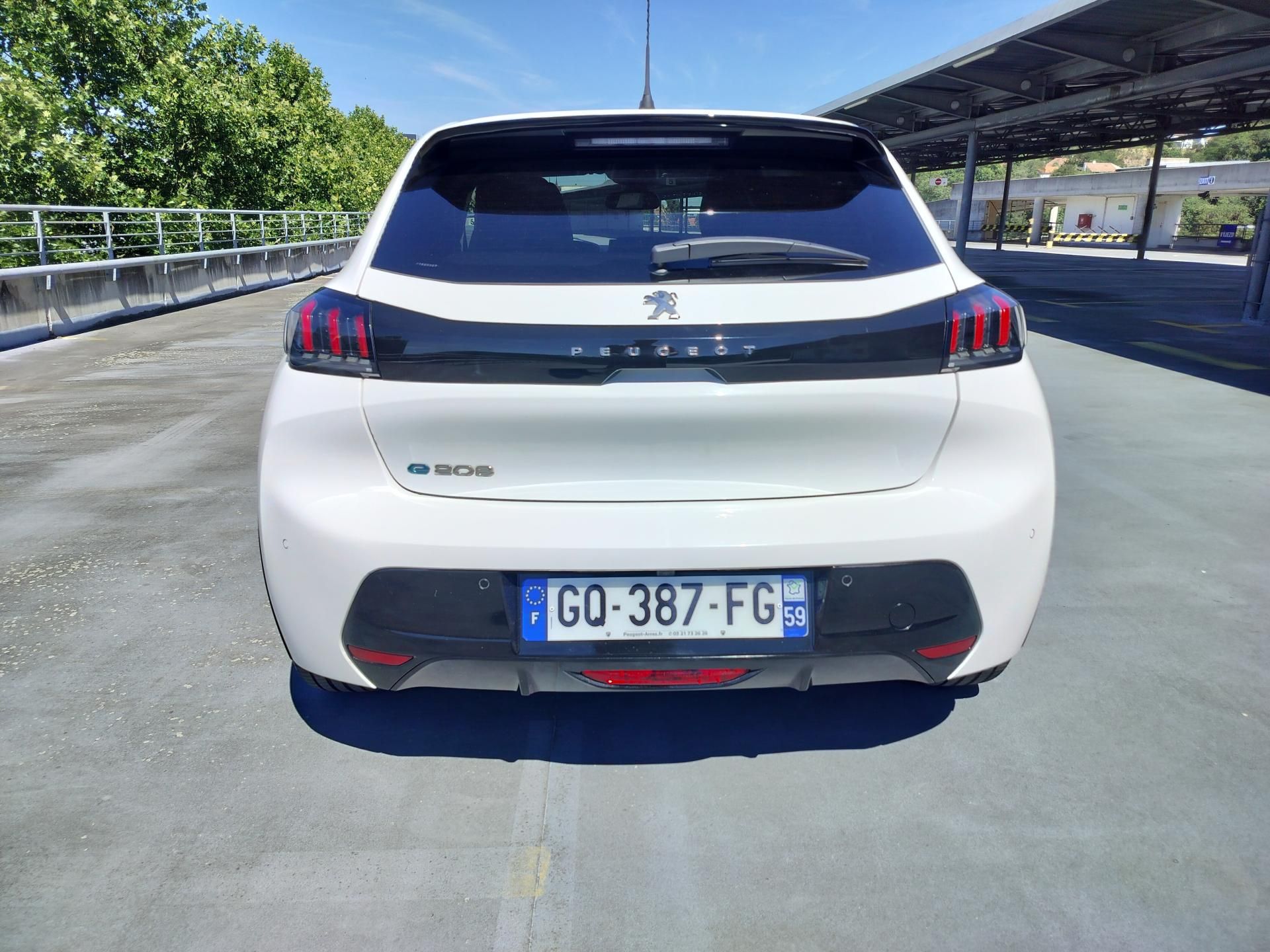 Peugeot 208, e, navigace - fotka 6