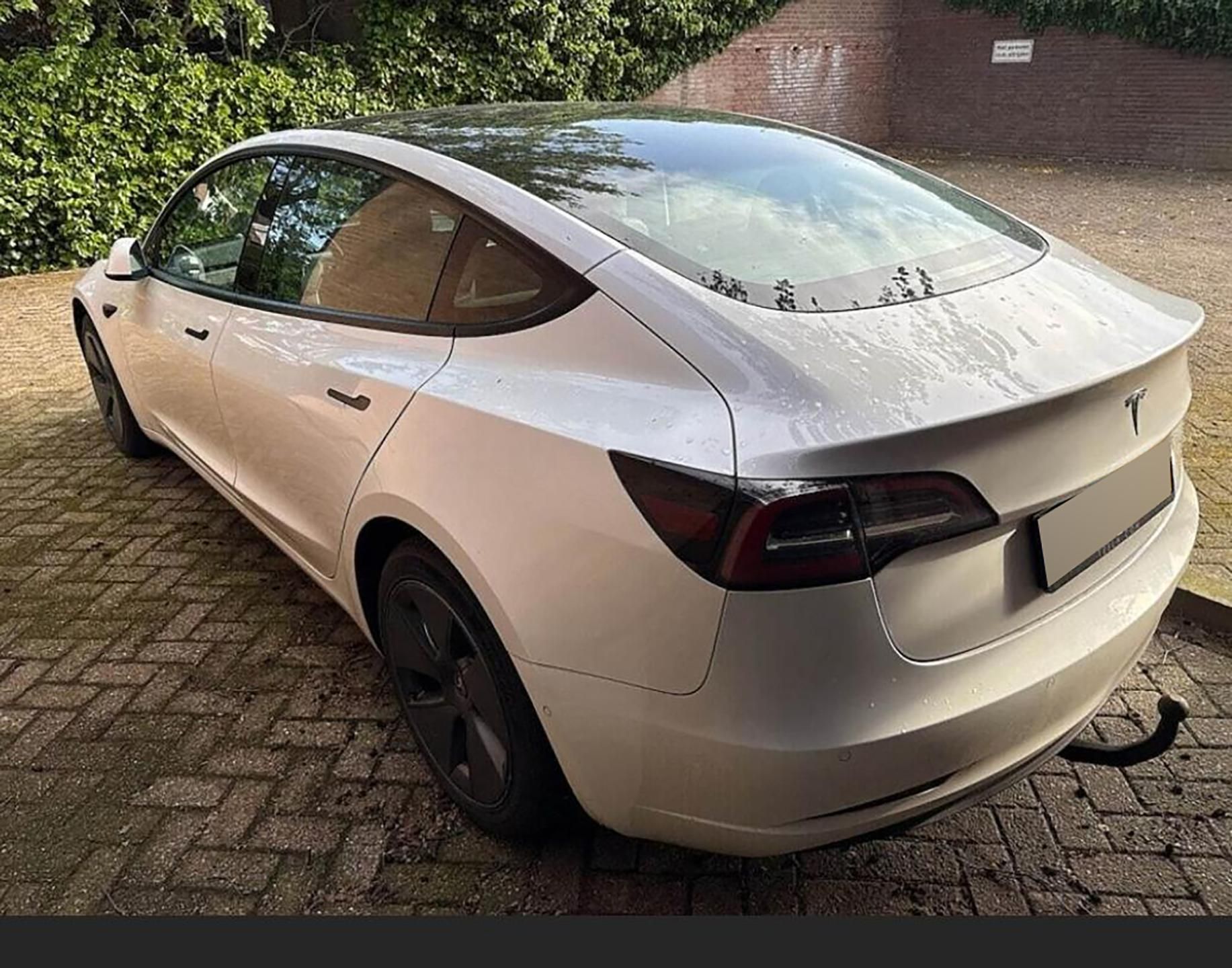 Tesla Model 3, Standard Range Plus, LFP - fotka 2