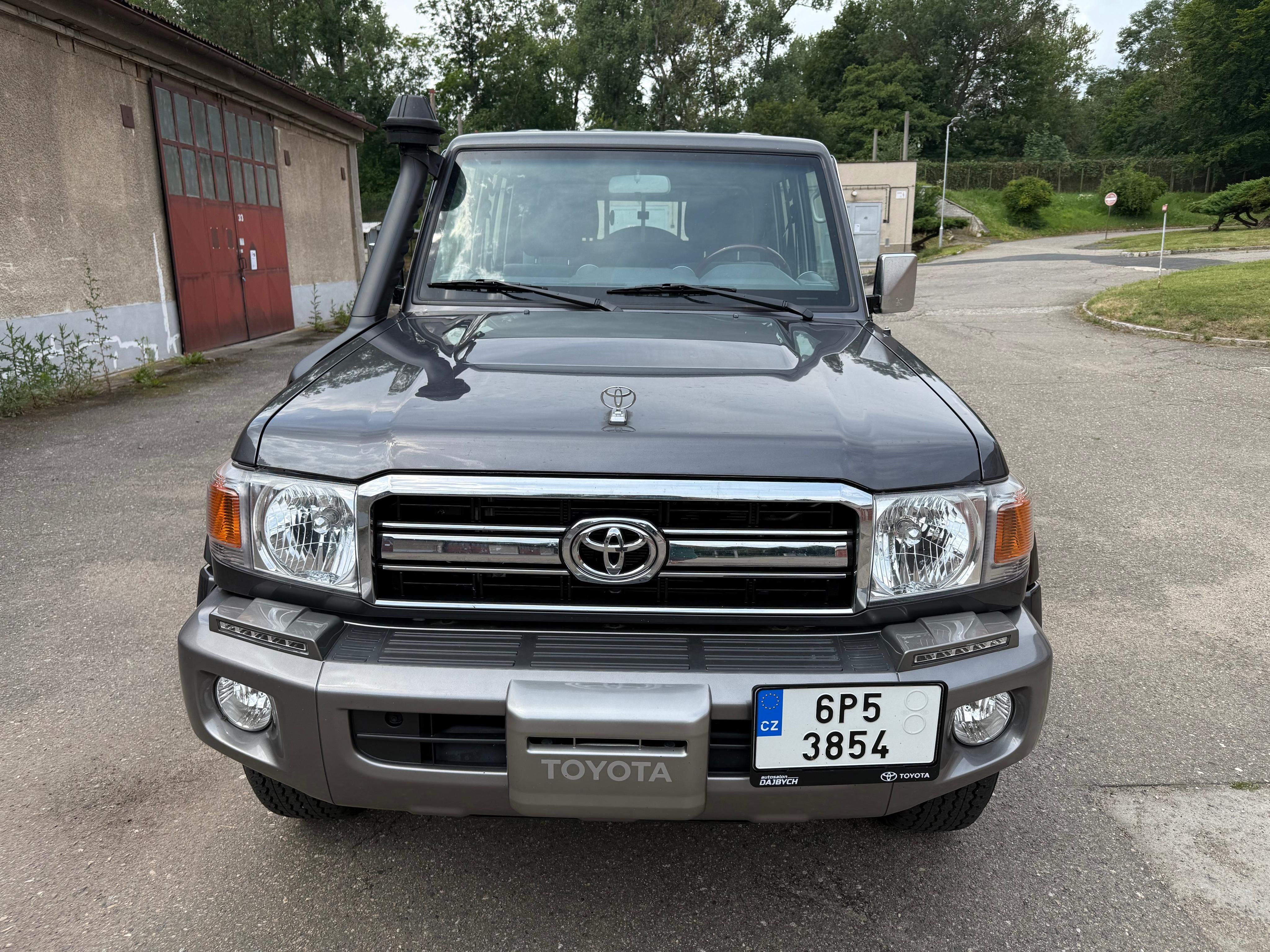 Toyota Land Cruiser, Toyota Land Cruiser LC 79 DC