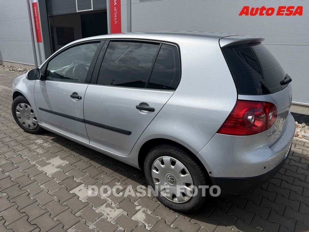 Volkswagen Golf, 1.6MPI - fotka 2