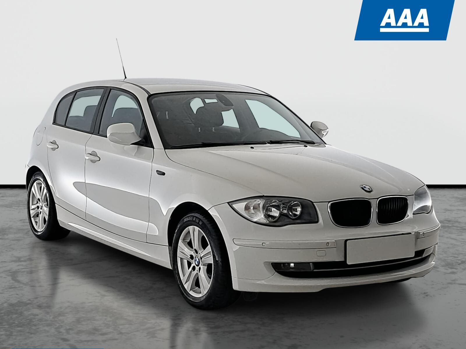 BMW Řada 1, 116i, Tažné